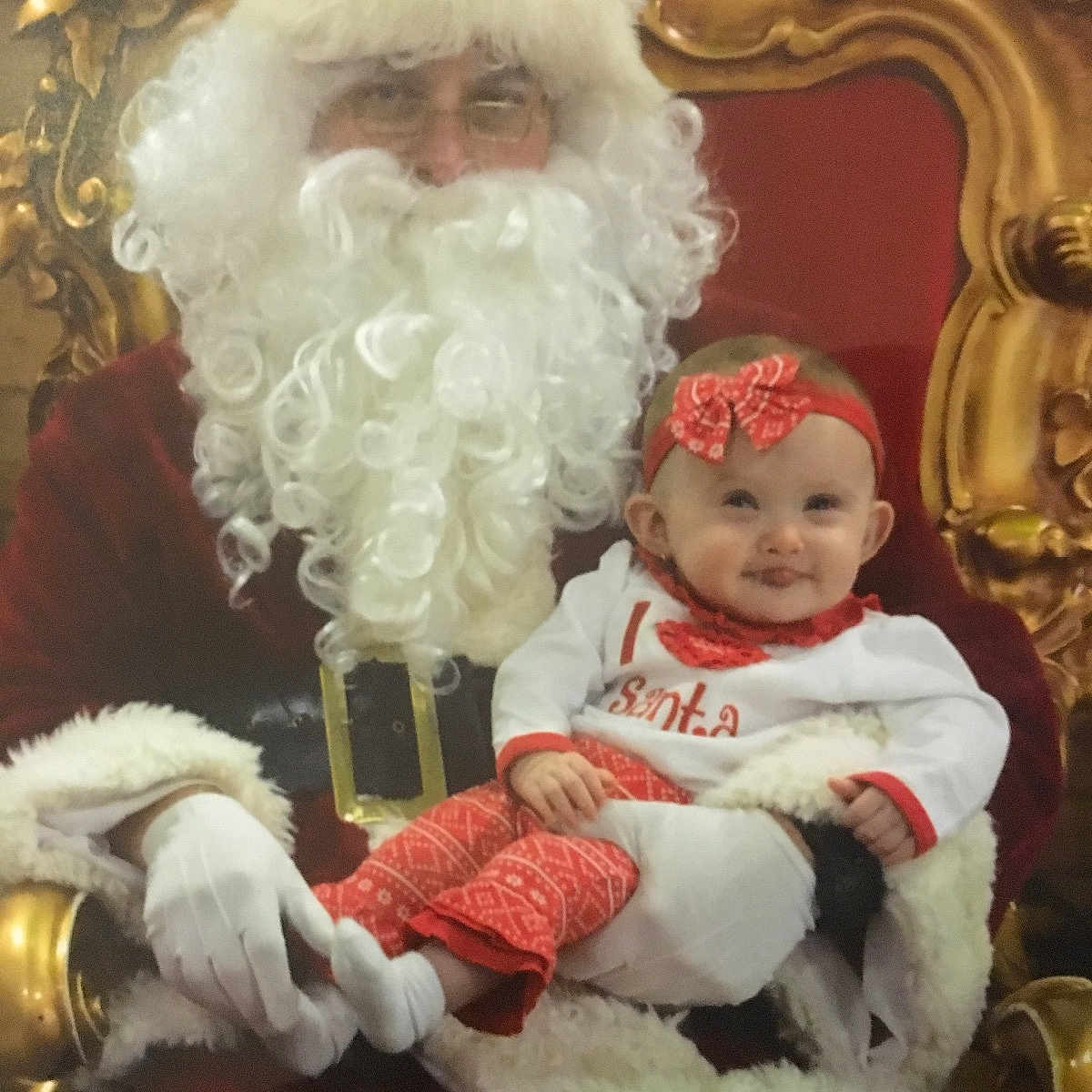 Amelia Grace is registered to the contest to win money with this photo: