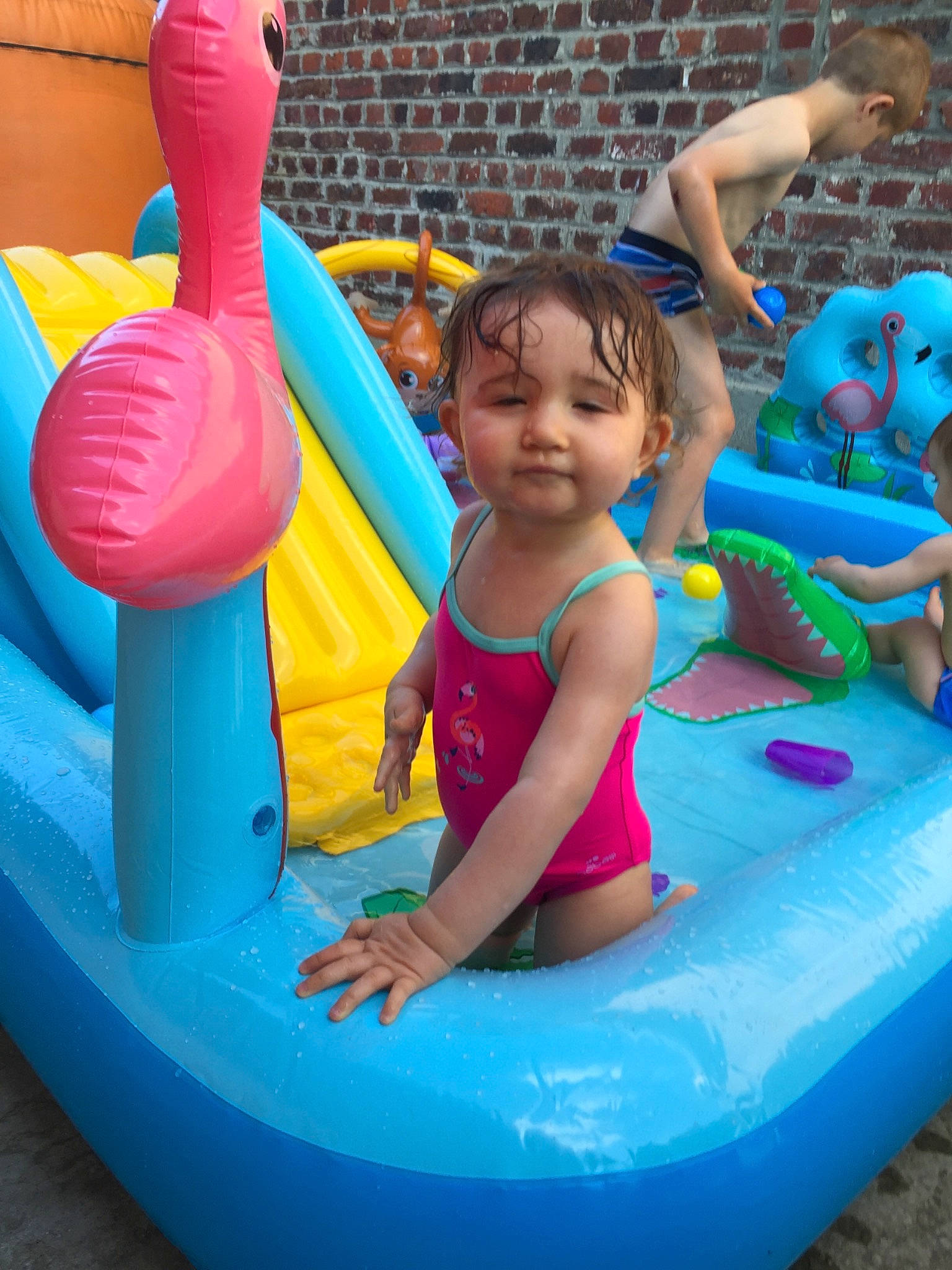 Eline participe au concours pour gagner de l'argent avec cette photo : aqua, blue, child, chute, dress, fun, green, leisure, organ, outdoor_play_equipment, person, photograph, pink, playground, product, recreation, red, shorts, summer, toddler