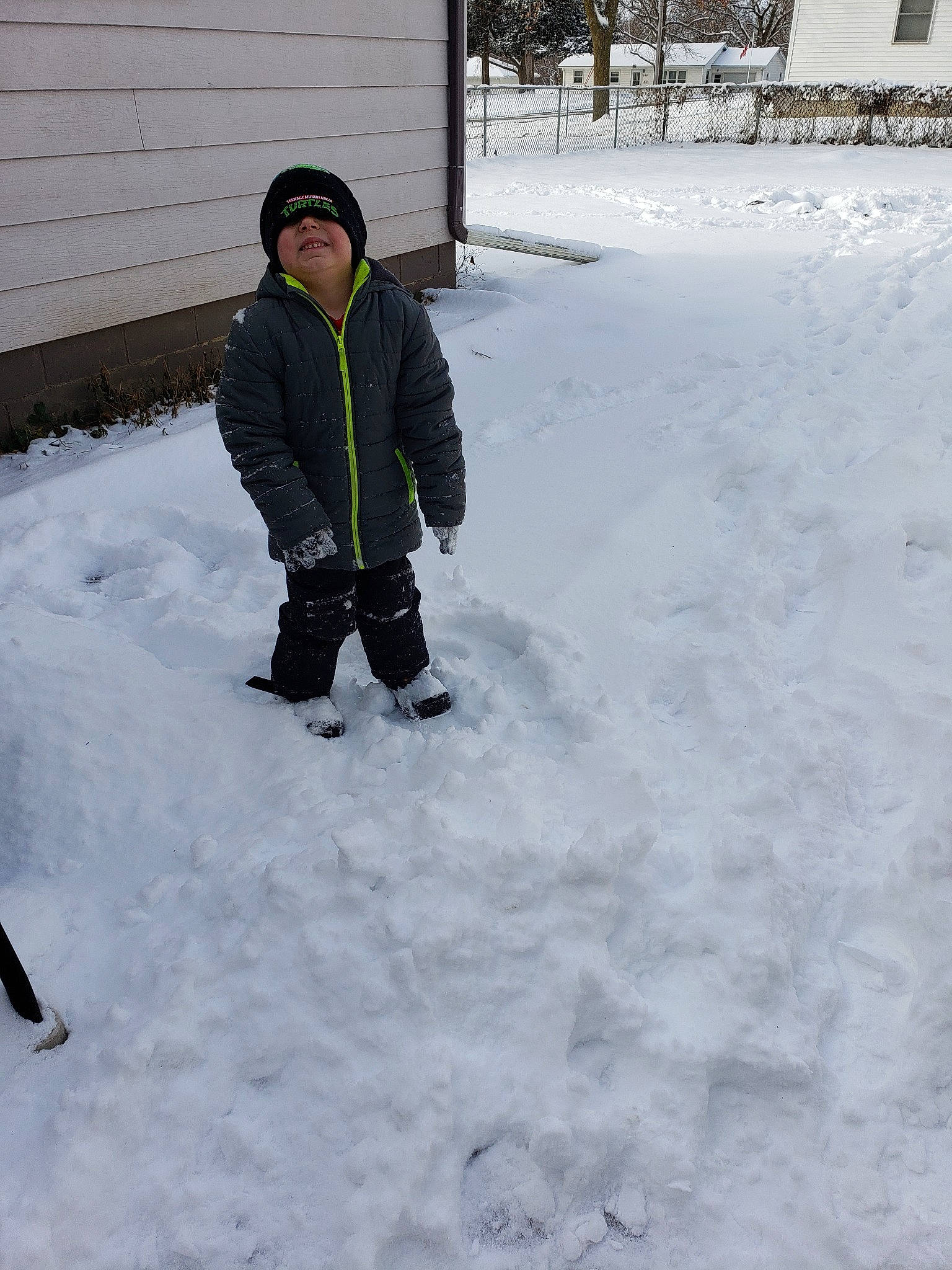 Jason is registered to the contest to win money with this photo: blizzard, freezing, fun, headwear, ice, person, shovel, snow, winter, winter_sport, winter_storm