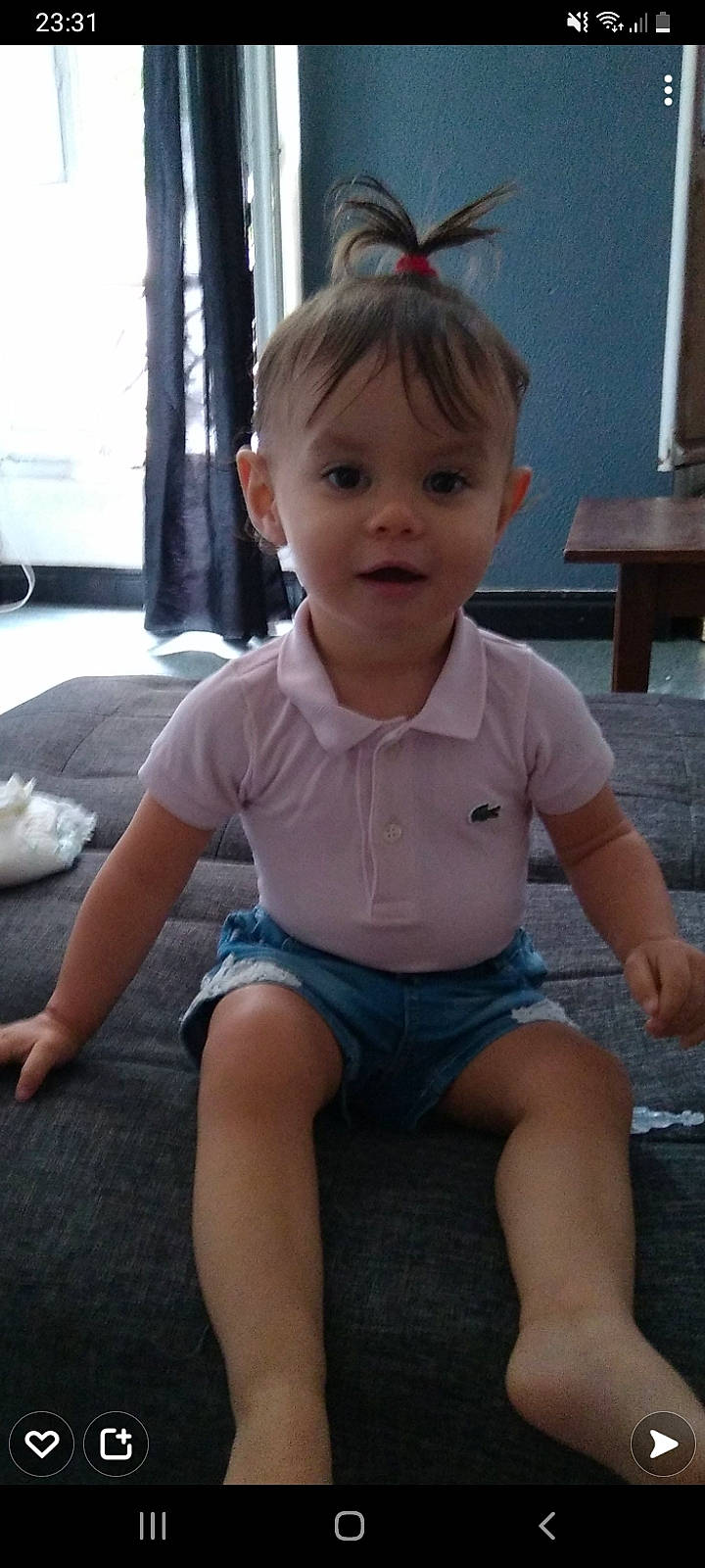 Inaya participe au concours pour gagner de l'argent avec cette photo : baby, baby_toddler_clothing, cheek, chin, curtain, finger, fun, hairstyle, happy, iris, joint, lip, mouth, nose, person, shorts, skin, sleeve, smile, thigh