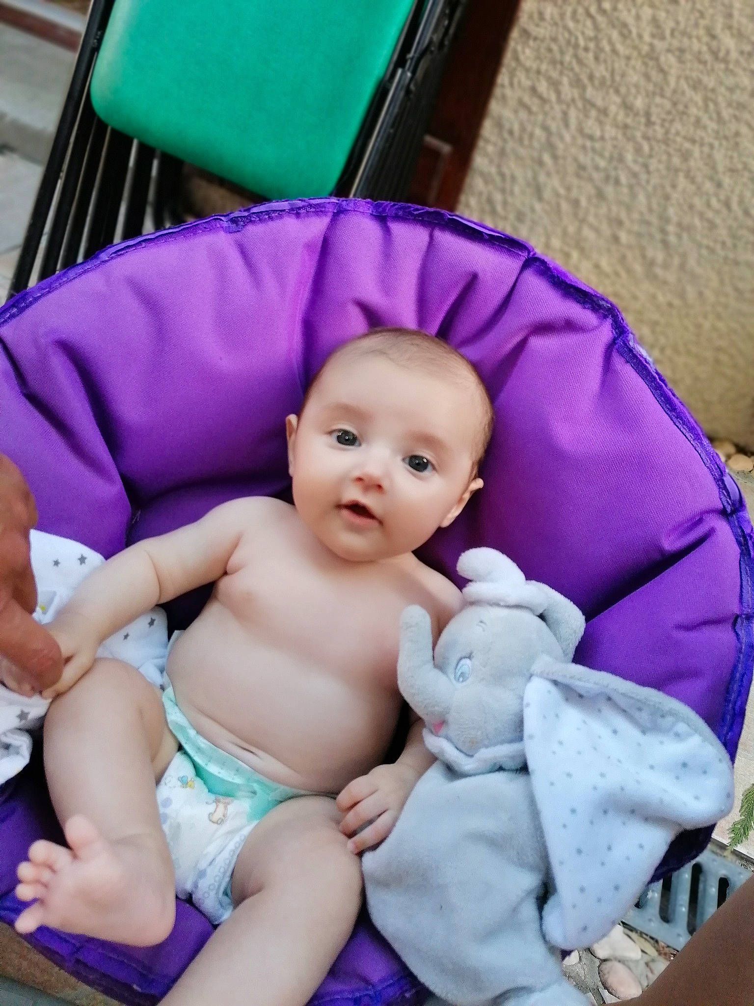 Joy a rejoint le concours — aidez-le/la à gagner de superbes lots ! baby, baby_products, cheek, child, person, product, purple, skin, toddler, violet