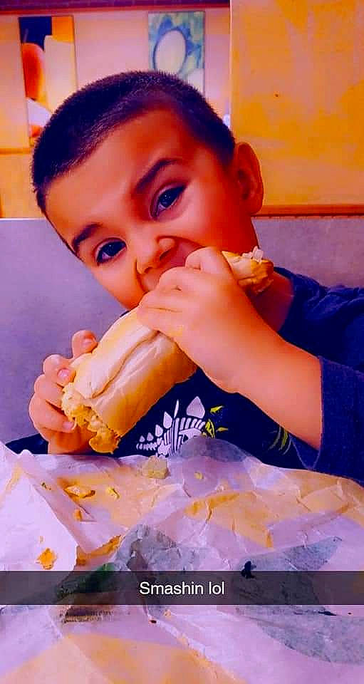 Kaisen is registered to the contest to win money with this photo: child, comfort_food, dish, drinkware, eye, finger, food, food_craving, gesture, hand, happy, junk_food, leisure, mouth, nail, neck, nose, person, tableware, thumb