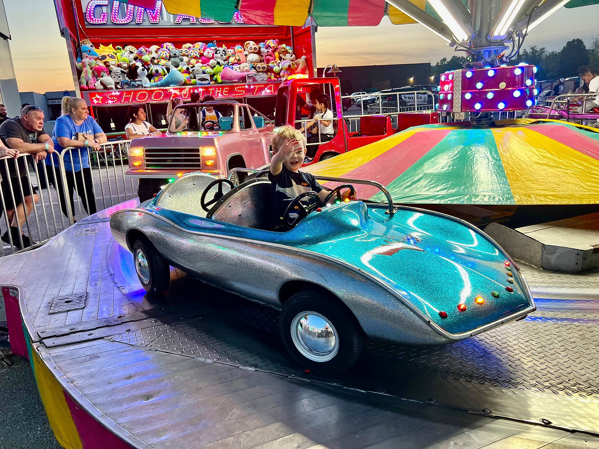 Jackson joined the competition — help win amazing prizes! antique_car, automotive_design, automotive_exterior, automotive_wheel_system, bumper, car, classic, classic_car, event, fun, hood, luxury_vehicle, mode_of_transport, motor_vehicle, person, roadster, sports_car, tire, vehicle, wheel