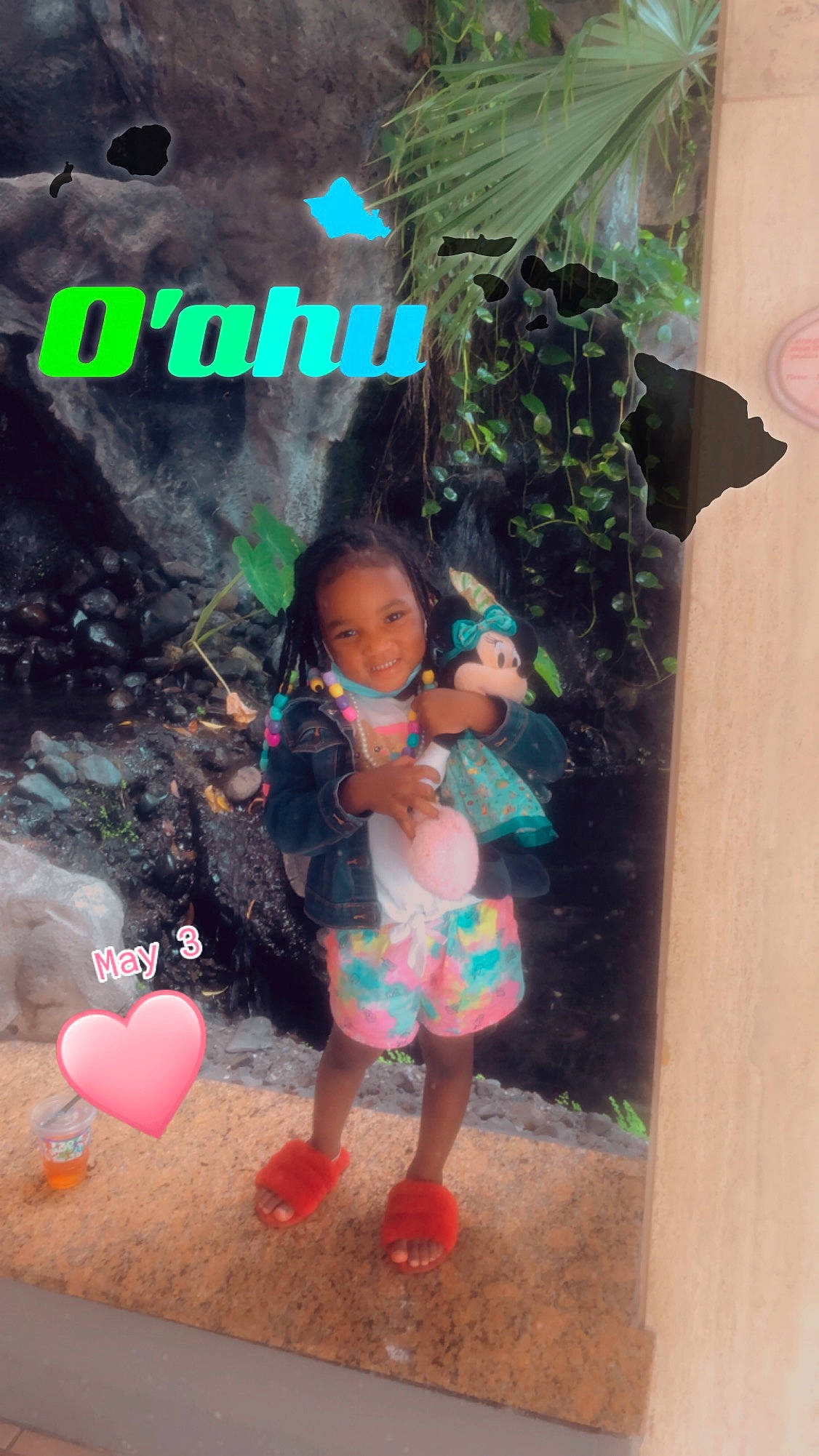 Arlove is registered to the contest to win money with this photo: adaptation, balloon, beauty, child, event, fun, grass, green, happy, joy, leisure, magenta, person, photo_caption, pink, play, soil, summer, toddler, vacation