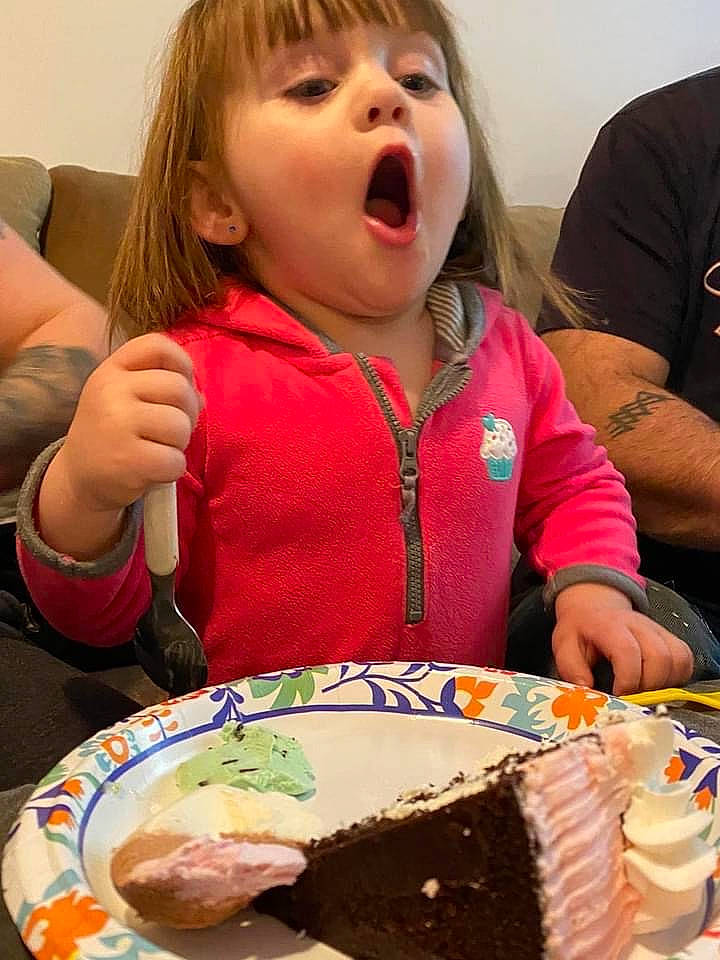 Samara joined the competition — help win amazing prizes! baked_goods, birthday_cake, cake, cake_decorating, chair, child, cuisine, dessert, event, food, ingredient, kuchen, person, plate, recipe, sharing, sweetness, t_shirt, table, tableware