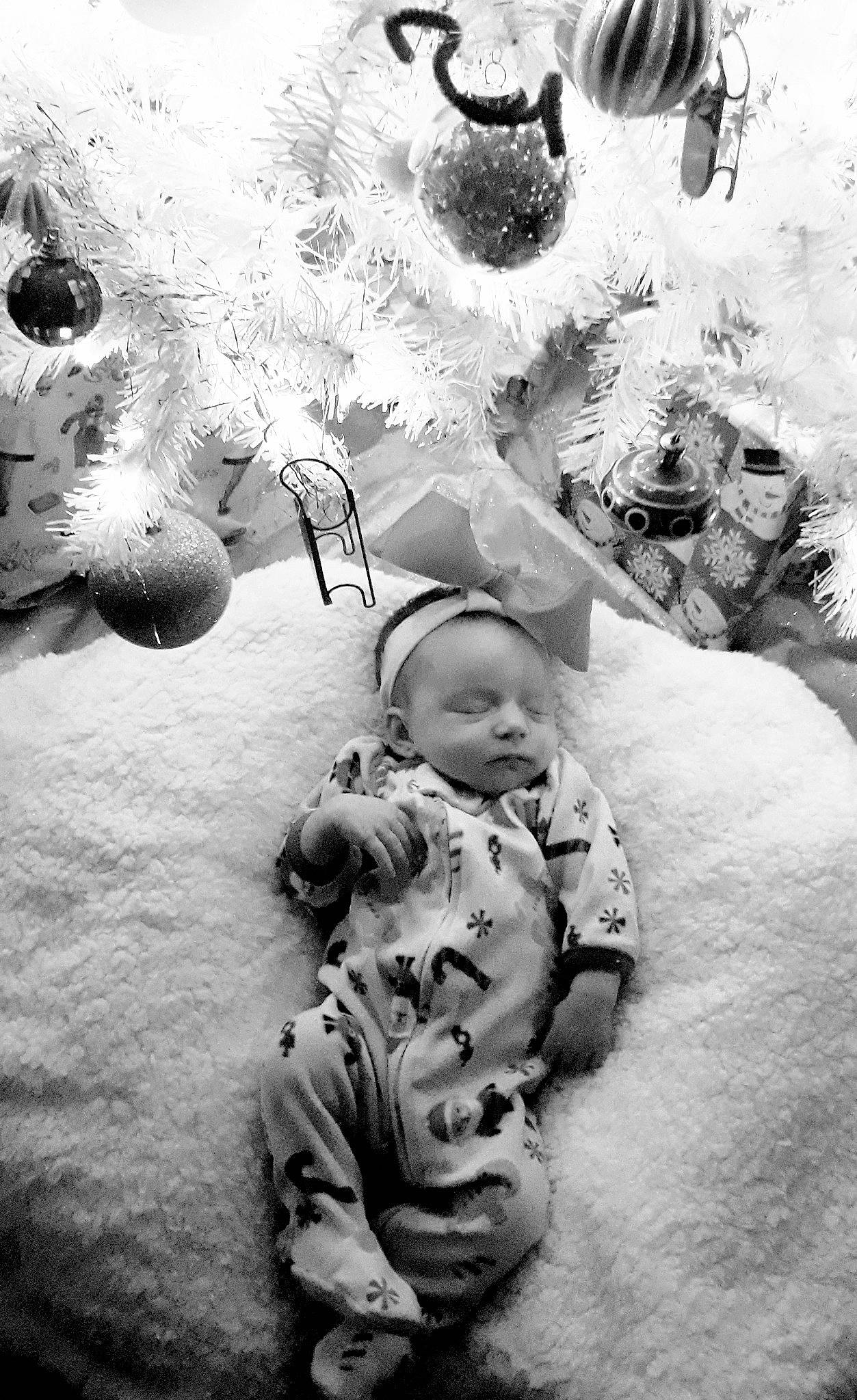 Katelyn joined the competition — help win amazing prizes! baby, black_and_white, child, monochrome, monochrome_photography, people, person, photograph, photography, snapshot, stock_photography, style, white