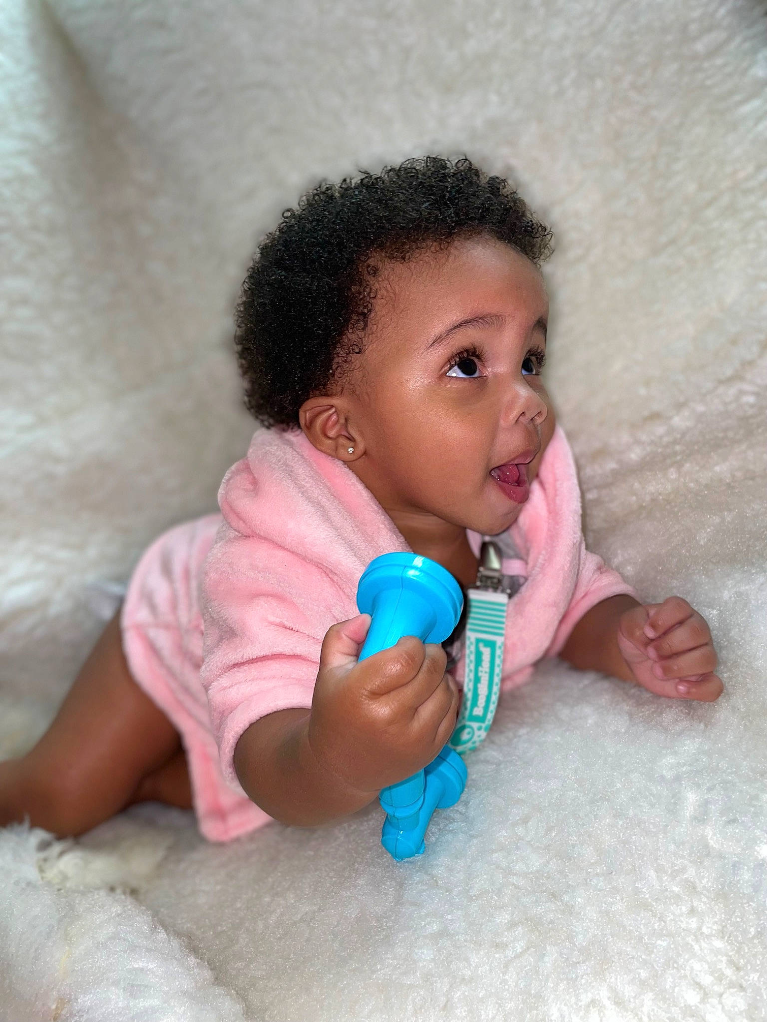 Mellow joined the competition — help win amazing prizes! baby, baby_toddler_clothing, cheek, comfort, eye, face, facial_expression, gesture, happy, head, iris, leg, mouth, nail, nose, person, pink, skin, surprise, textile