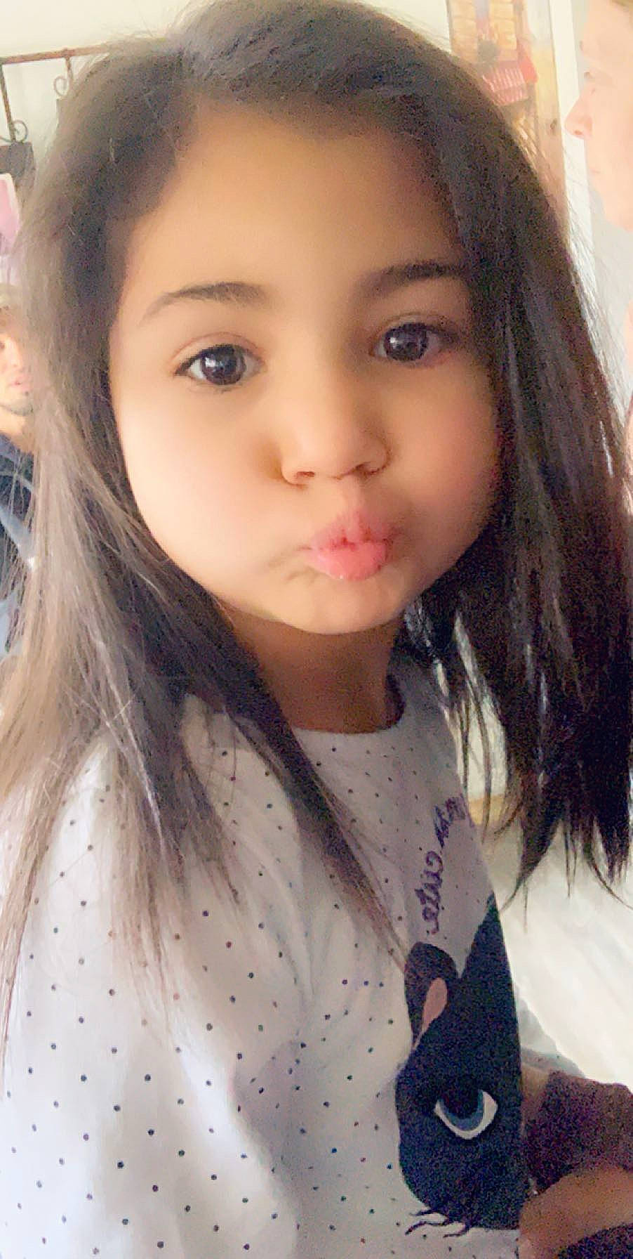 Ariyana is registered to the contest to win money with this photo: beauty, black_hair, brown_hair, cheek, child_model, chin, eyebrow, face, forehead, hair, hair_coloring, hairstyle, jaw, layered_hair, lip, long_hair, nose, person, photography, selfie