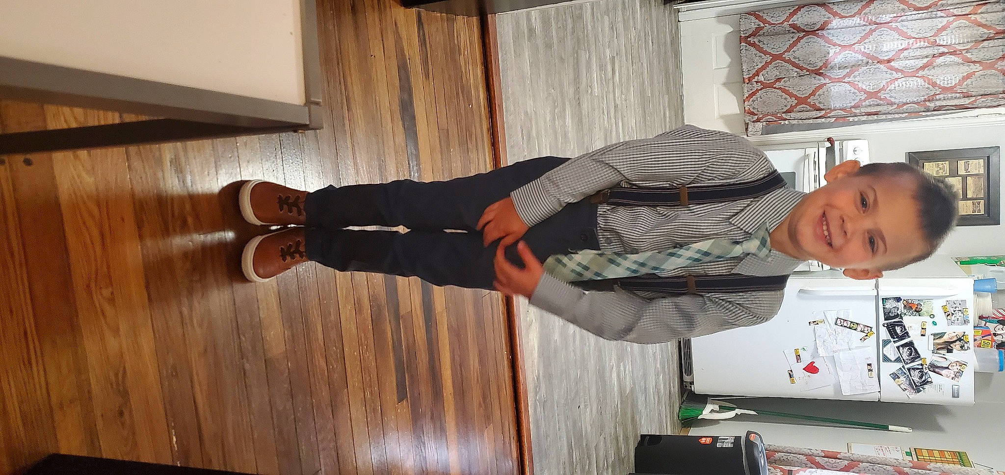 Ender joined the competition — help win amazing prizes! elbow, hardwood, human_leg, joy, outdoor_shoe, person, plywood, tan, varnish, walking_shoe, wood, wood_flooring, wood_stain