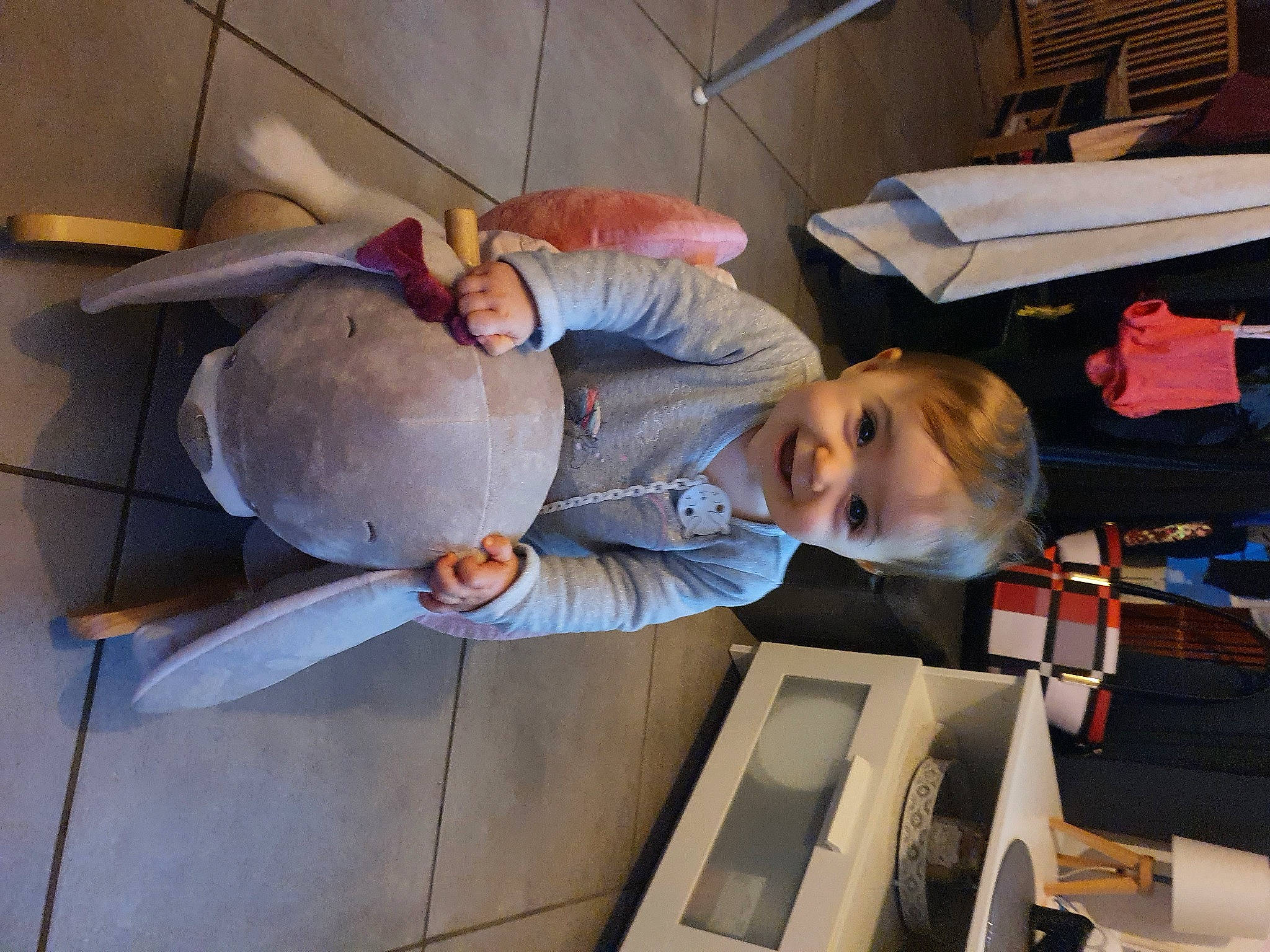 Sayana a rejoint le concours — aidez-le/la à gagner de superbes lots ! aerospace_engineering, baby, child, comfort, cooking, engineering, joy, machine, person, room, service, smile, space, toddler, wood