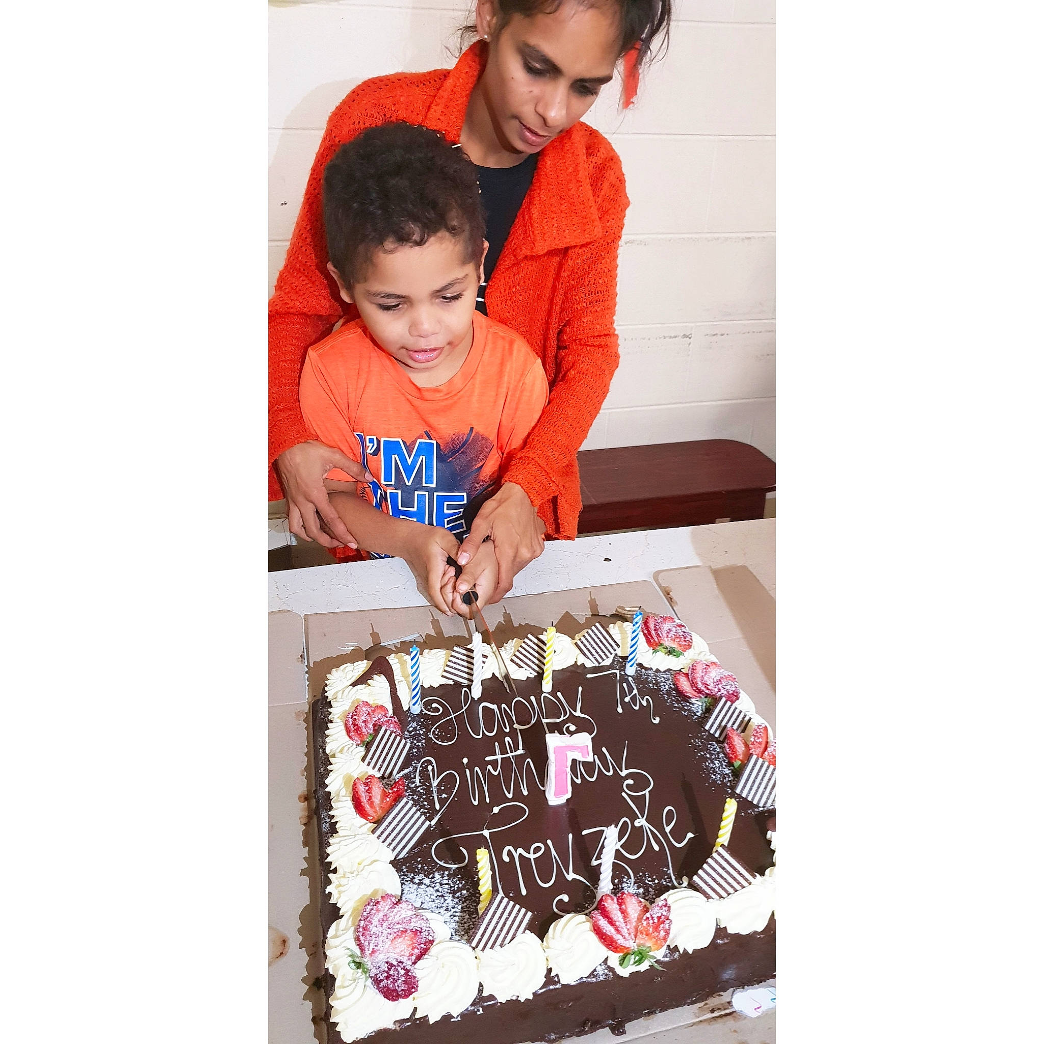 Trayzeke is registered to the contest to win money with this photo: baked_goods, baking, birthday, birthday_cake, cake, cake_decorating, child, cuisine, dessert, food, party, person, play, t_shirt, toddler, torte