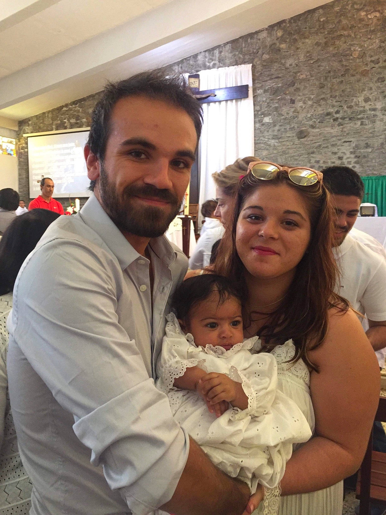 Léhana a rejoint le concours — aidez-le/la à gagner de superbes lots ! ceremony, child, daughter, day, event, family, fun, girl, people, person, product, ritual, smile