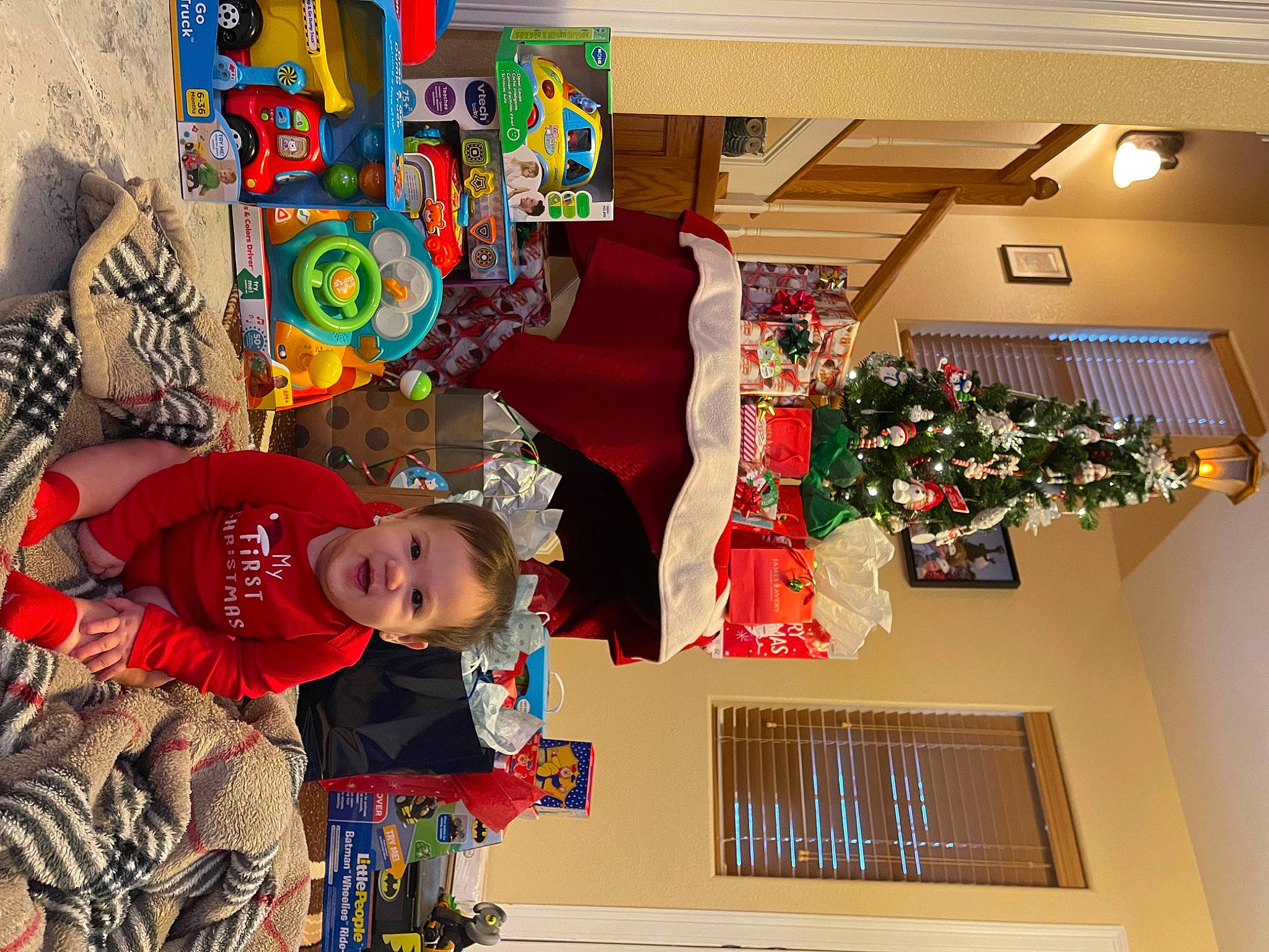 Beaux joined the competition — help win amazing prizes! art, artist, christmas, christmas_decoration, christmas_eve, christmas_ornament, christmas_tree, event, holiday, holiday_ornament, interior_design, living_room, ornament, person, room, t_shirt, textile, toddler, tree, wood