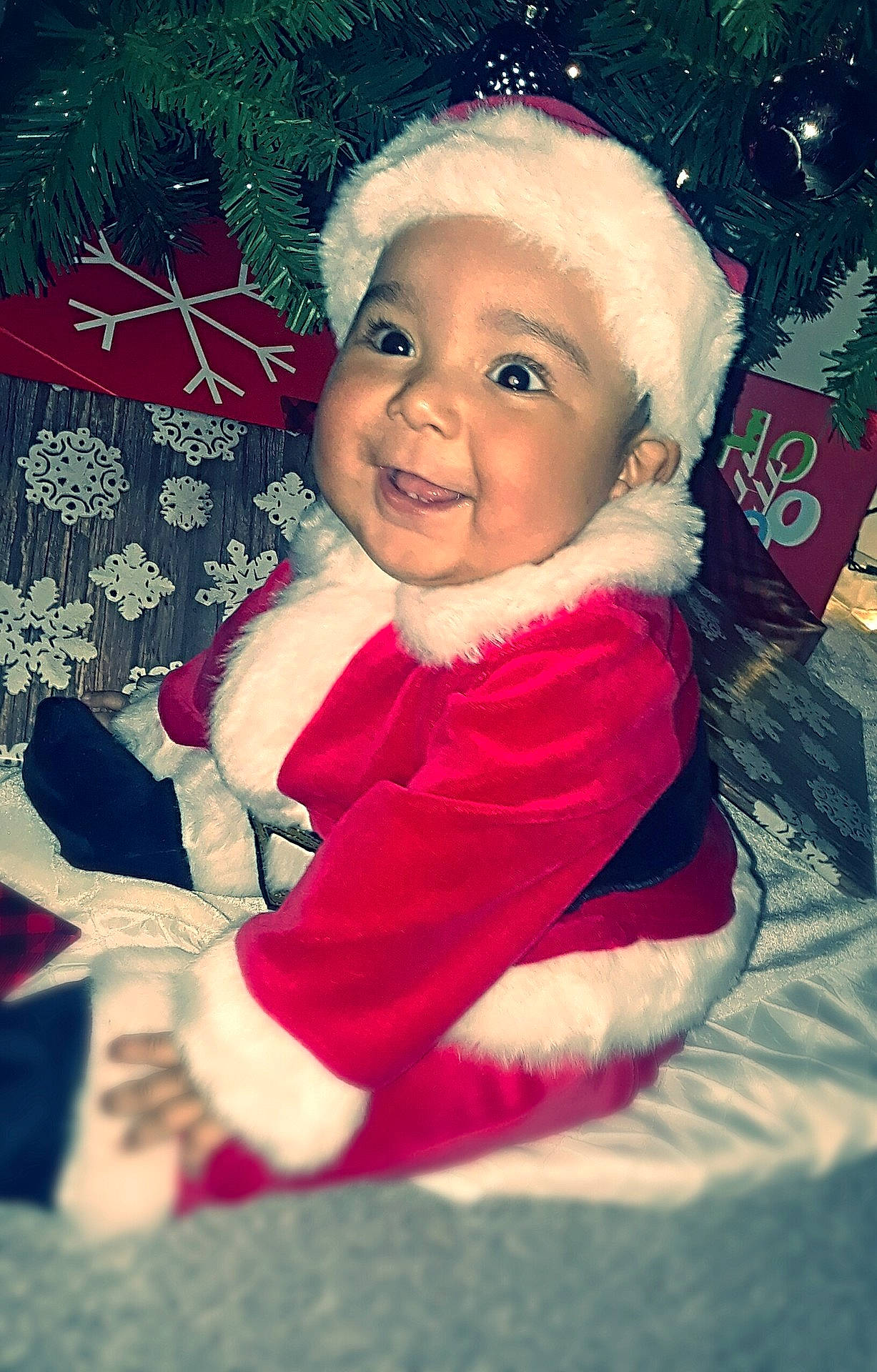 Francisco joined the competition — help win amazing prizes! boy, cheek, child, christmas, emotion, eye, face, facial_expression, fun, girl, happiness, head, headwear, holiday, human_hair_color, infant, joy, laughter, person, red