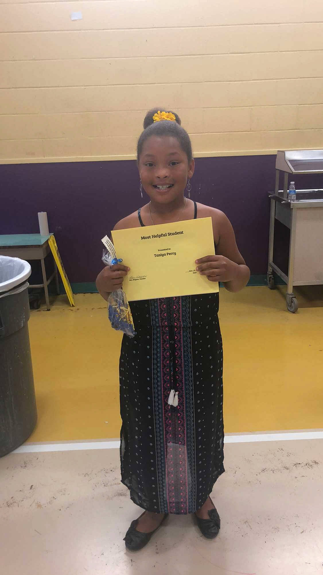 Taniya joined the competition — help win amazing prizes! joy, person