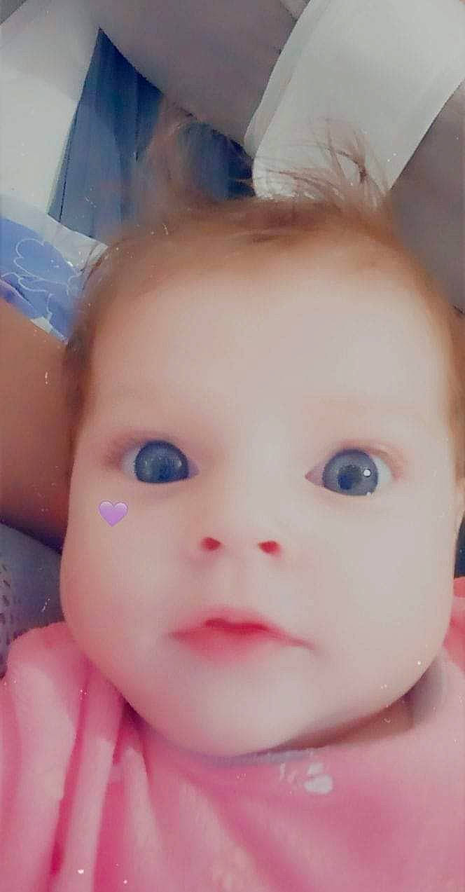 Naima participe au concours pour gagner de l'argent avec cette photo : baby, cheek, child, chin, close_up, doll, ear, eye, eyebrow, eyelash, face, forehead, head, iris, lip, mouth, nose, person, pink, skin