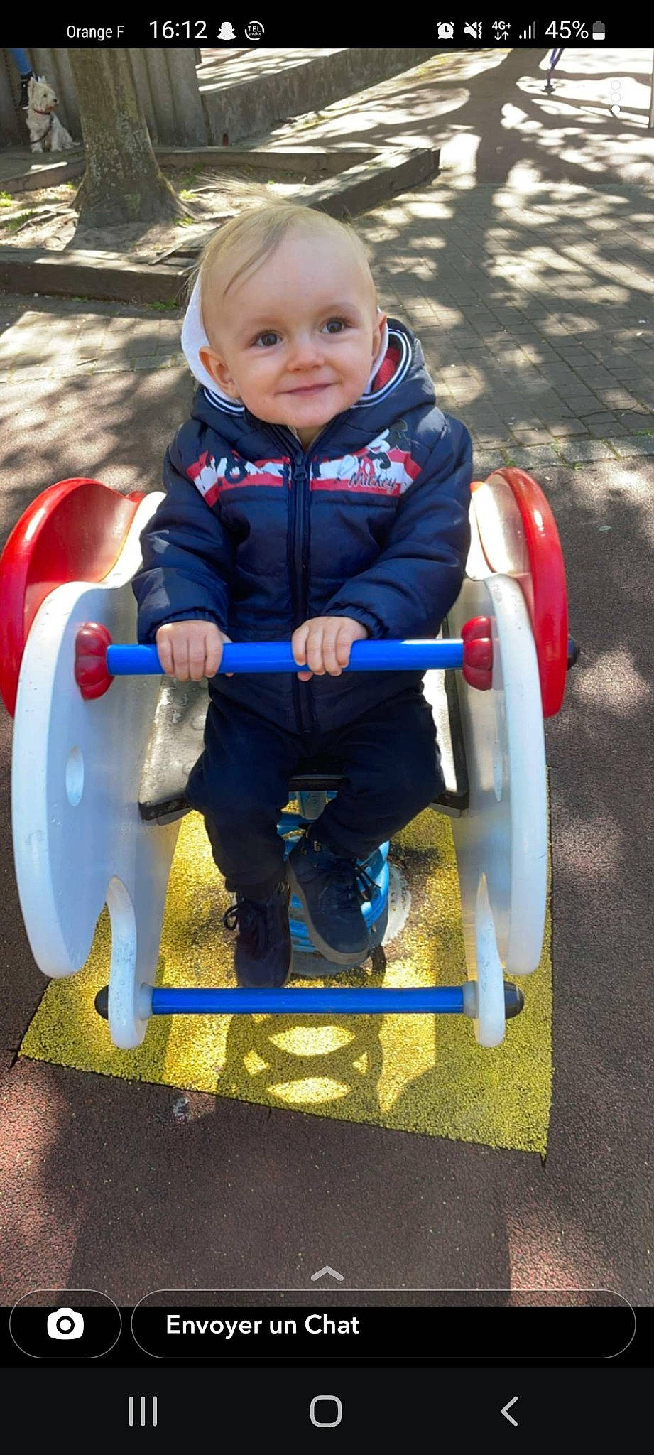Tyago a rejoint le concours — aidez-le/la à gagner de superbes lots ! automotive_tire, baby, baby_toddler_clothing, child, city, electric_blue, fun, happy, joy, leisure, outdoor_play_equipment, person, personal_protective_equipment, play, recreation, riding_toy, sitting, smile, tire, toddler