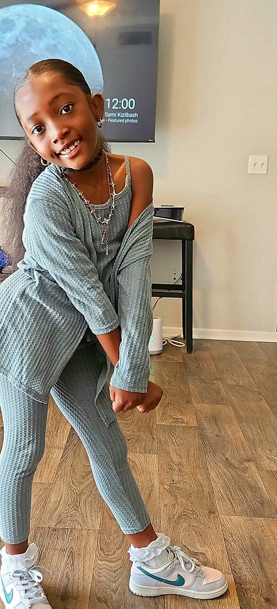 Heavenly is registered to the contest to win money with this photo: black_hair, blazer, clothing, collar, cool, eyewear, fashion_design, flash_photography, hairstyle, happy, human_body, joy, knee, leg, neck, person, sleeve, smile, sportswear, thigh