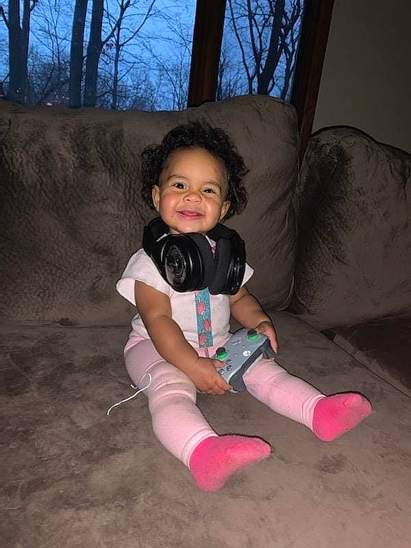 Brooklyn joined the competition — help win amazing prizes! child, joy, knee, leg, person, pink, sitting, skin, toddler