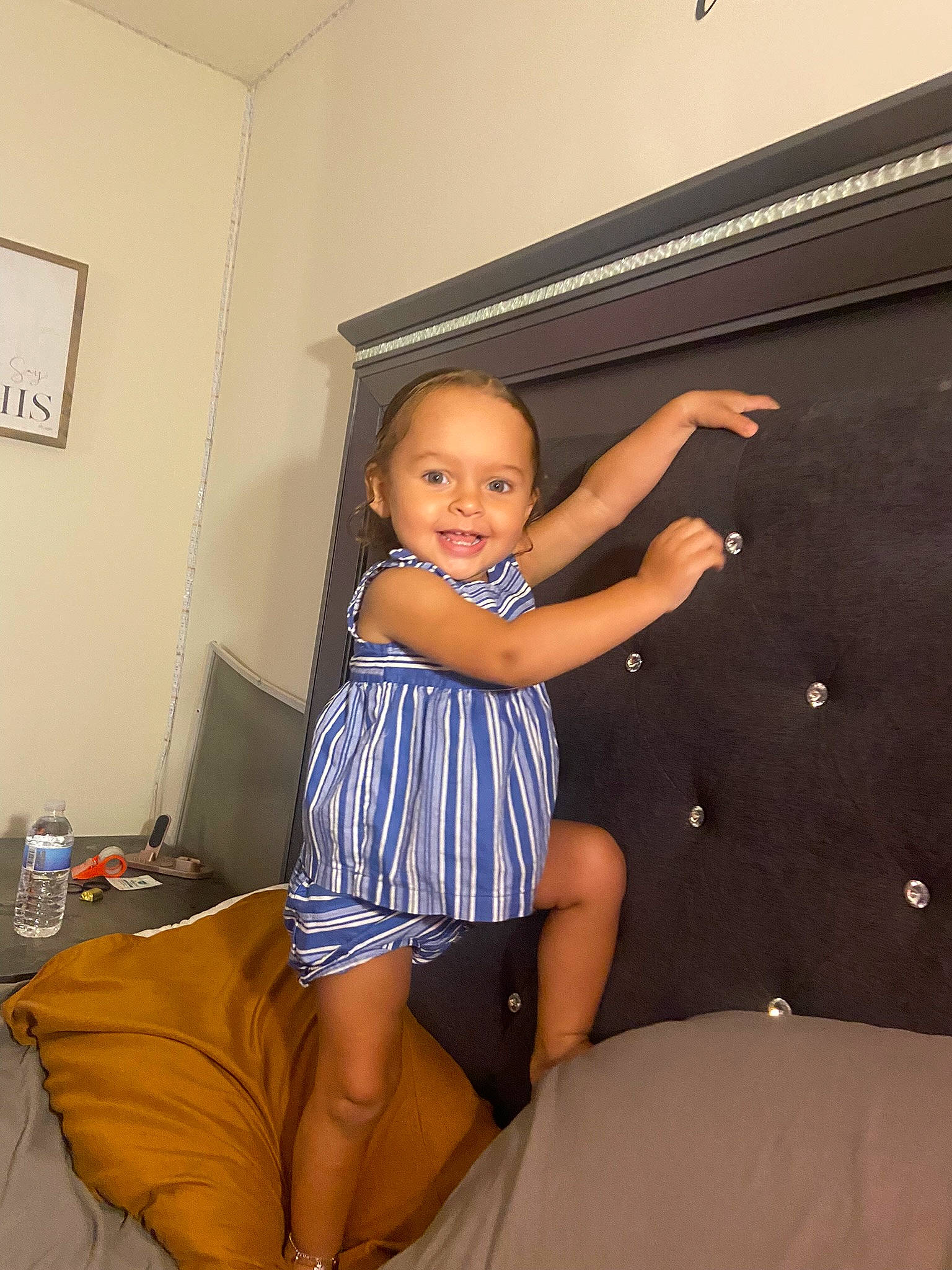 Amyla is registered to the contest to win money with this photo: abdomen, baby_toddler_clothing, barefoot, comfort, elbow, flash_photography, floor, flooring, foot, happy, human_leg, joy, knee, leg, person, smile, stomach, thigh, thumb, toddler