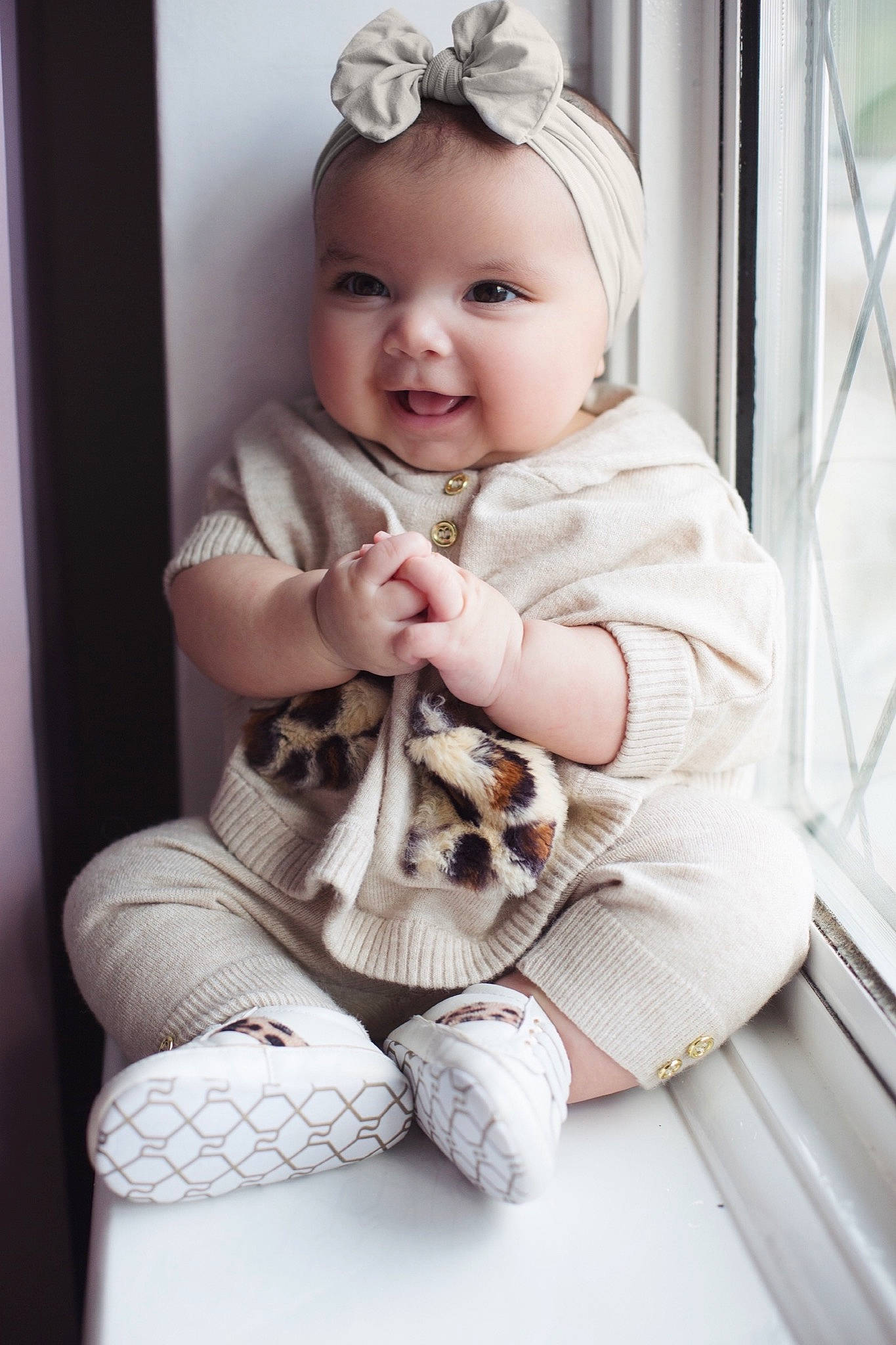 Inez is registered to the contest to win money with this photo: baby, baby_toddler_clothing, beauty, cheek, child, child_model, head, person, photograph, photography, portrait_photography, product, sitting, skin, smile, toddler