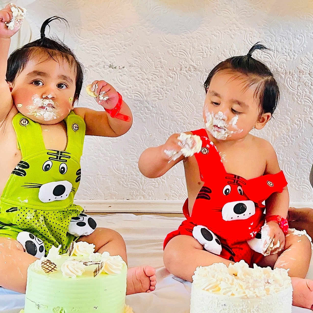 Garryharry is registered to the contest to win money with this photo: baby, birthdaycake, cake, cream, dessert, eating, face, food, fun, head, icecream, icing, party, people, person