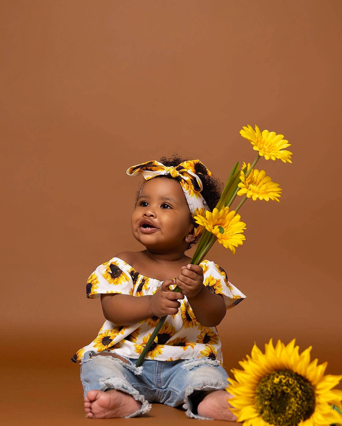 Nova joined the competition — help win amazing prizes! baby, baby_toddler_clothing, cut_flowers, daisy_family, eye, fashion_accessory, flower, flowering_plant, fun, glove, happy, headband, headpiece, headwear, jewellery, people_in_nature, person, petal, plant, pollen