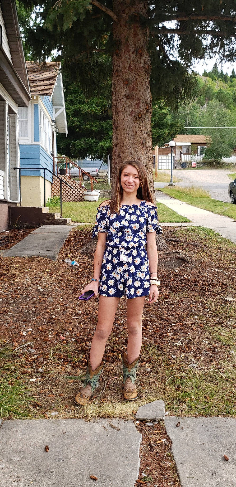 Raina is registered to the contest to win money with this photo: blue, clothing, design, dress, electric_blue, fashion, footwear, joint, joy, pattern, person, polka_dot, shoe, shorts, shoulder, snapshot, street_fashion, summer, t_shirt, turquoise