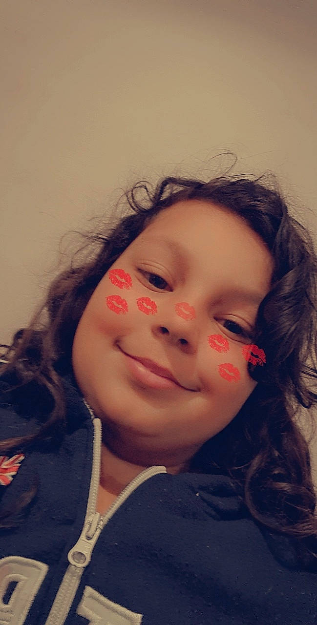 Haillie a rejoint le concours — aidez-le/la à gagner de superbes lots ! black_hair, cheek, chin, cool, ear, eyebrow, eyelash, flash_photography, forehead, happy, iris, jaw, joy, lip, mouth, neck, nose, person, skin, smile