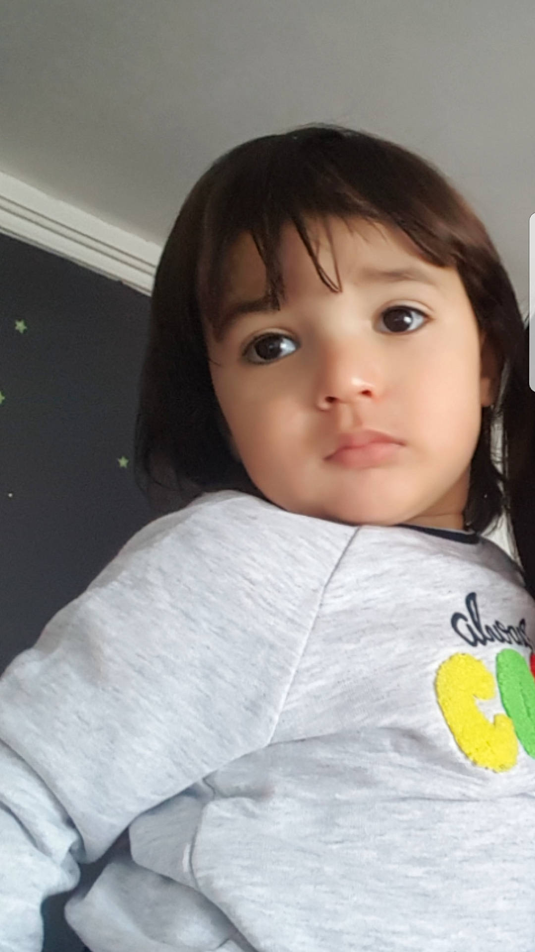 Adem participe au concours pour gagner de l'argent avec cette photo : baby, beauty, black_hair, brown_hair, cheek, child, chin, eye, face, forehead, hair, lip, nose, person, skin, smile, toddler