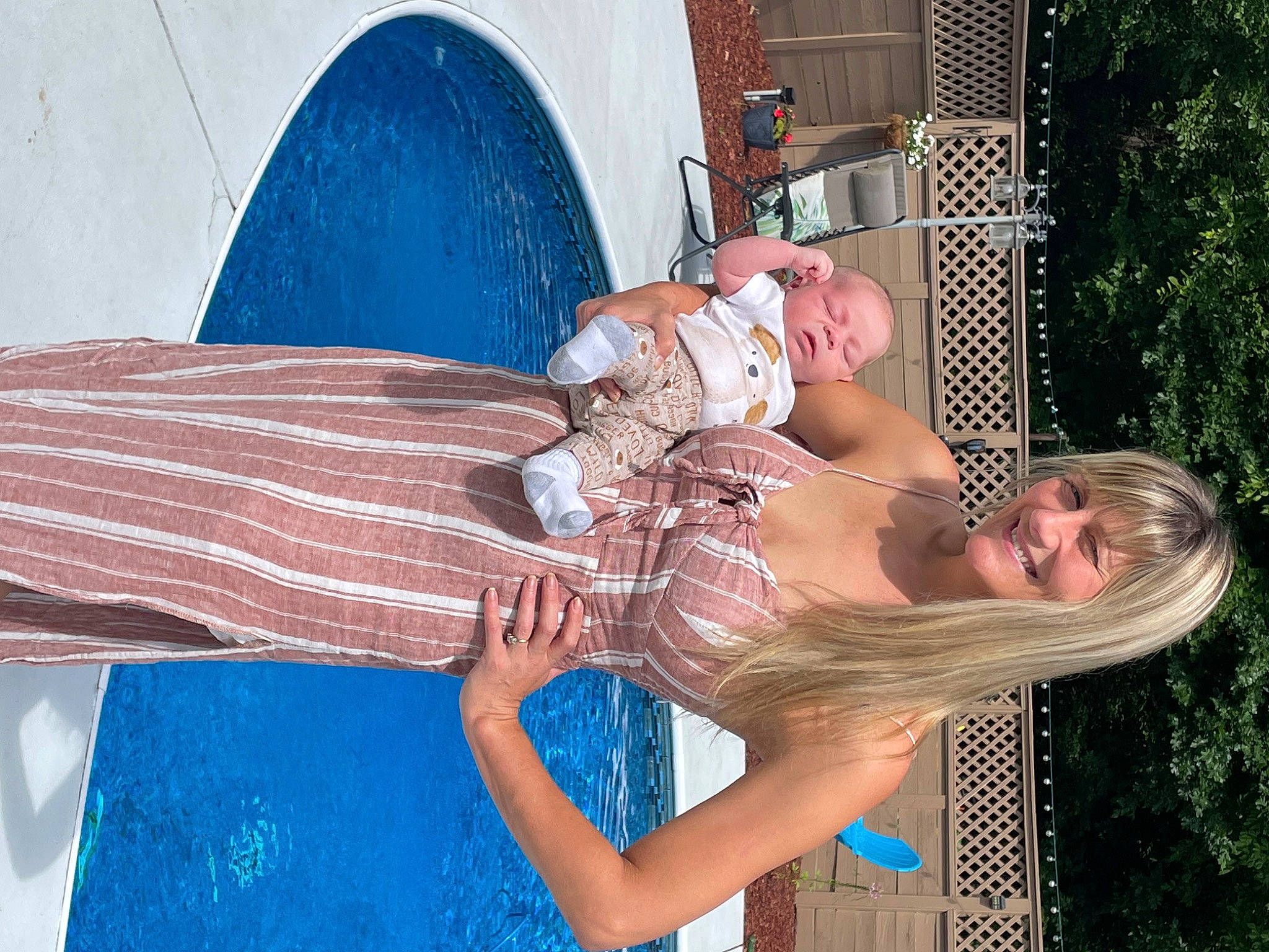 Mason is registered to the contest to win money with this photo: abdomen, beauty, chest, elbow, electric_blue, flesh, fun, happy, human_leg, joy, leisure, magenta, muscle, pattern, person, smile, thigh, tree, trunk, vacation