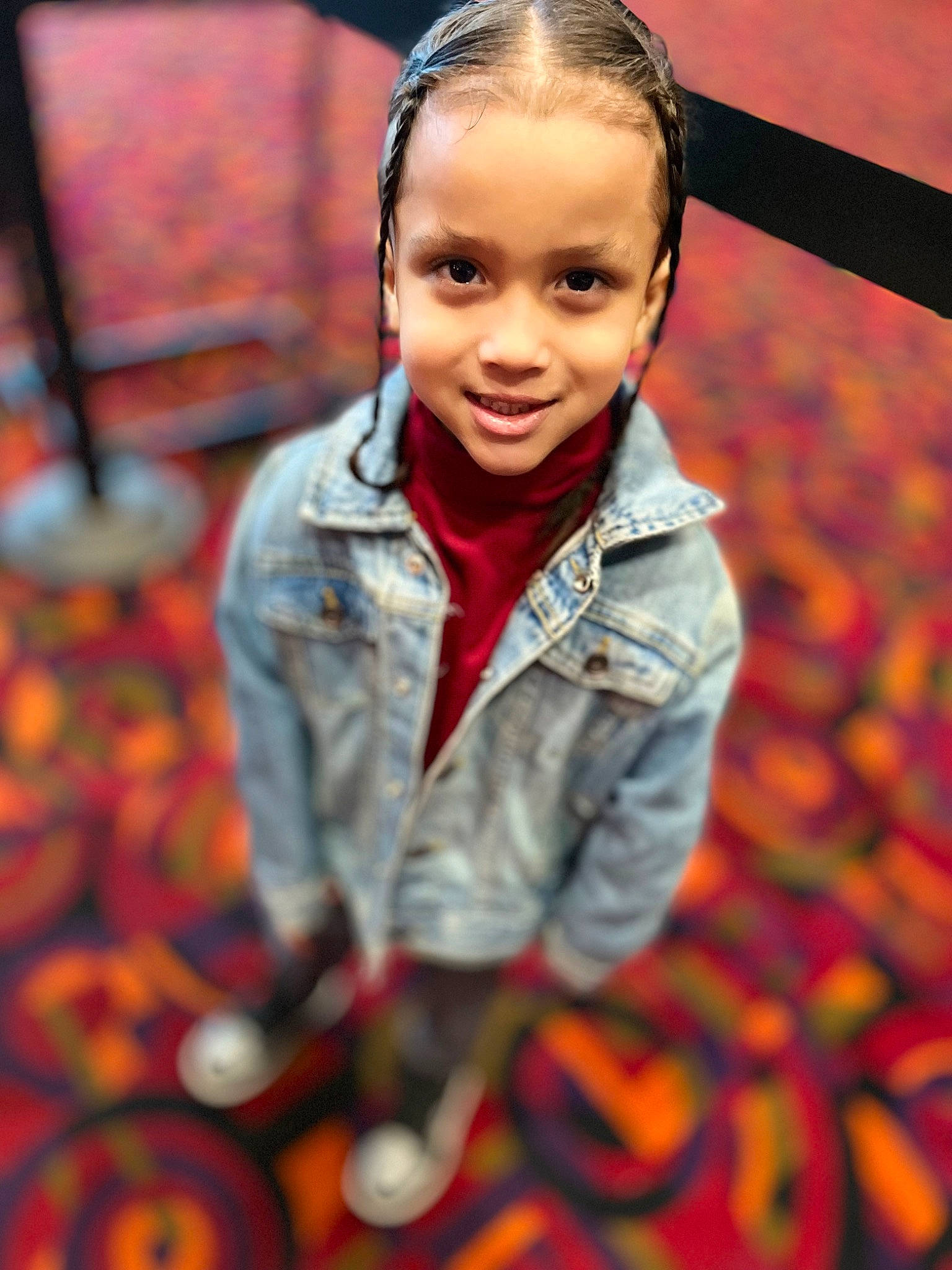 David is registered to the contest to win money with this photo: child, eye, face, flash_photography, fun, grass, hair, happy, jacket, joy, leisure, pattern, people_in_nature, person, play, portrait_photography, recreation, sitting, smile, standing