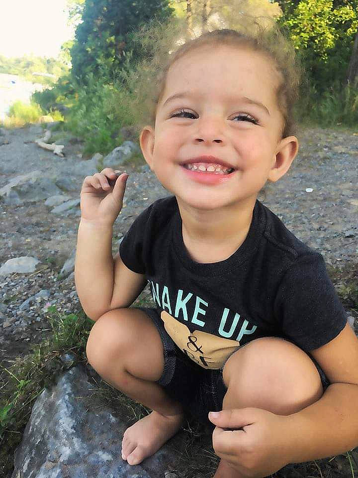 Aubriella is registered to the contest to win money with this photo: cheek, child, facial_expression, fawn, finger, happy, joy, person, skin, smile, thumb, toddler