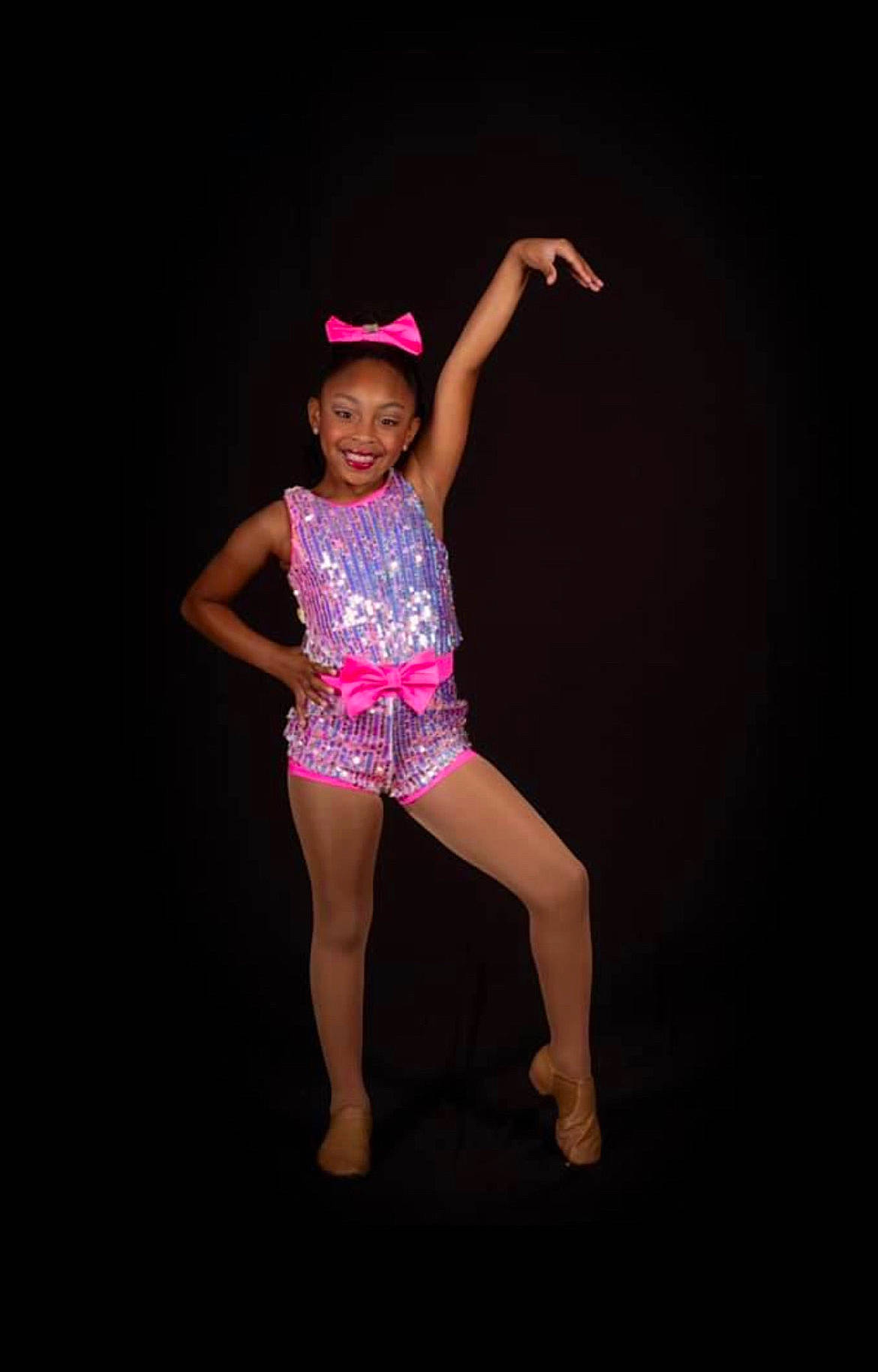 Laila joined the competition — help win amazing prizes! choreography, darkness, entertainment, event, fashion_design, flash_photography, gesture, happy, human_leg, joy, knee, magenta, performance_art, performing_arts, person, shorts, sleeve, smile, sportswear, t_shirt