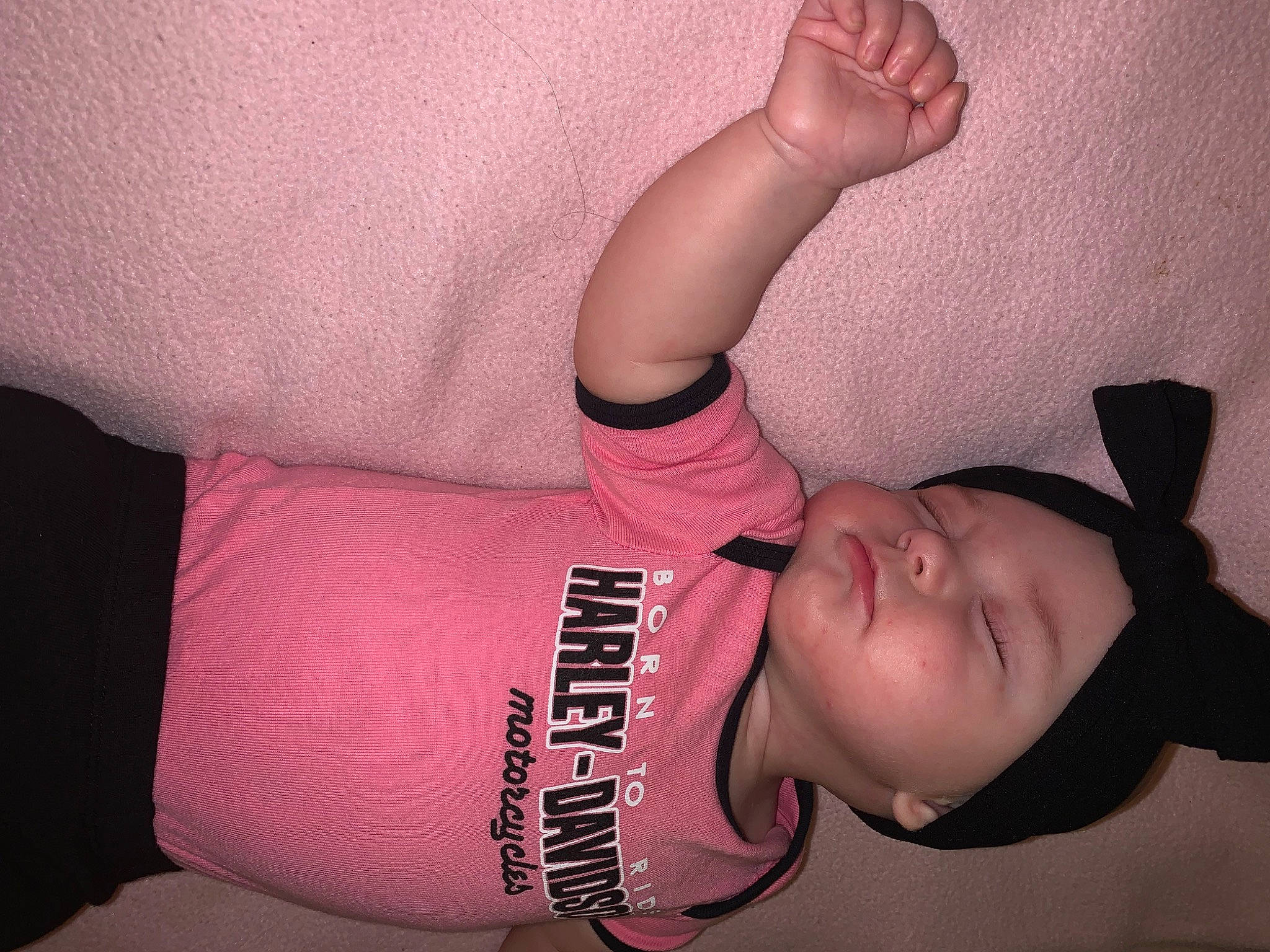 Karmen is registered to the contest to win money with this photo: arm, comfort, eye, eyelash, flash_photography, gesture, hand, head, headwear, human_body, joint, knee, leg, lip, mouth, neck, person, shoulder, skin, sleeve