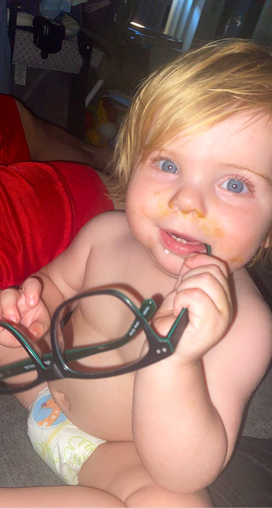 Jaxon is registered to the contest to win money with this photo: arm, cheek, ear, eye, eyebrow, eyelash, hair, human_body, iris, joint, joy, leg, lip, mammal, mouth, muscle, neck, nose, person, shoulder