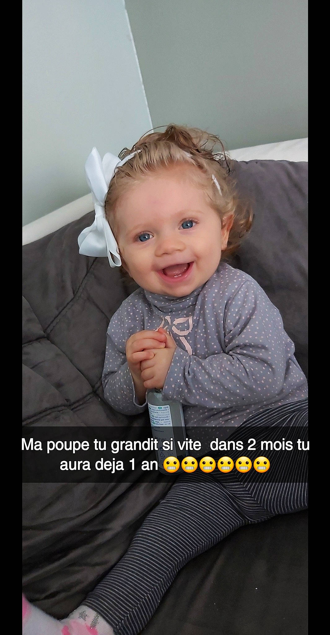 Abby participe au concours pour gagner de l'argent avec cette photo : baby, cheek, child, cool, eye, face, facial_expression, forehead, hair, hairstyle, happy, head, human, nose, people, person, photo_caption, product, skin, smile