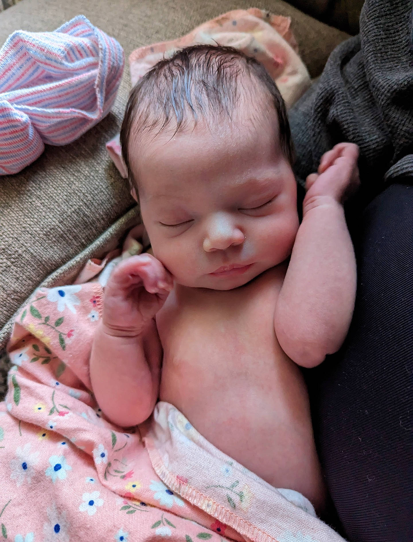 Darcy is registered to the contest to win money with this photo: arm, baby, baby_toddler_clothing, cheek, chest, chin, comfort, eye, eyelash, finger, gesture, hand, happy, lip, neck, nose, person, pink, skin, stomach