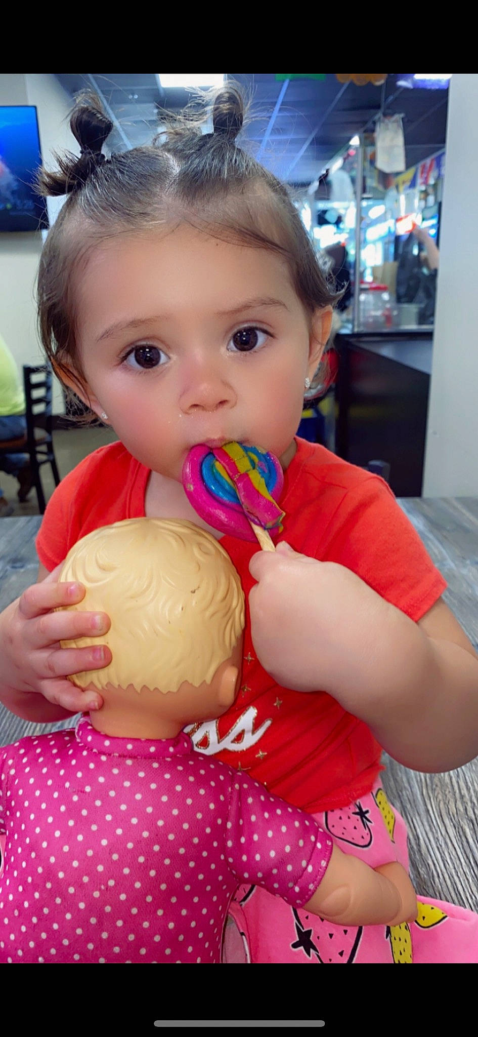 Alexa is registered to the contest to win money with this photo: baby, chair, cheek, chest, child, ear, finger, fun, gesture, hairstyle, happy, head, leisure, mouth, nose, person, pink, shoulder, skin, thumb