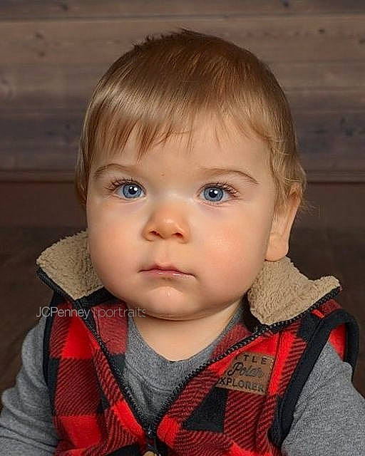 Azriel is registered to the contest to win money with this photo: blond, cheek, child, child_model, chin, design, eye, face, forehead, hair, hairstyle, head, lip, male, nose, pattern, person, plaid, skin, tartan