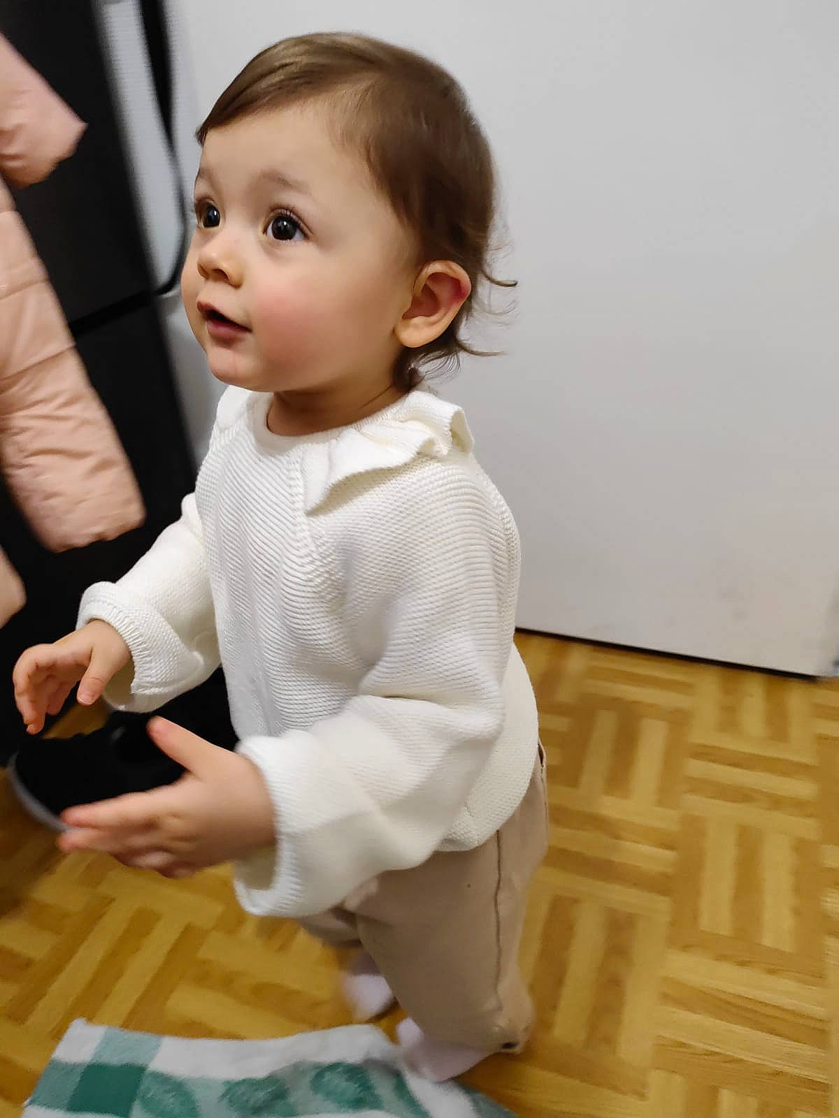 Mayzie participe au concours pour gagner de l'argent avec cette photo : baby, baby_toddler_clothing, cheek, child, dress, floor, flooring, formal_wear, fun, gesture, happy, hardwood, joint, neck, person, shoulder, sleeve, surprise, toddler, waist