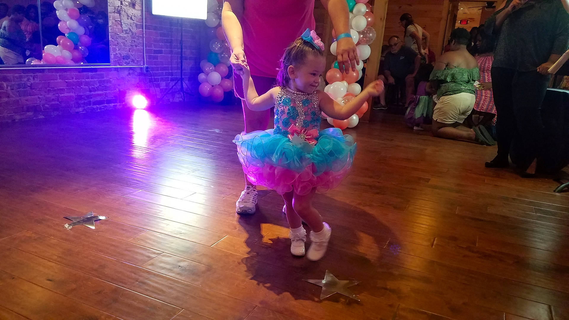 Austyn is registered to the contest to win money with this photo: costume, dance, dancer, dancesport, entertainment, event, joy, performance, performance_art, performing_arts, person