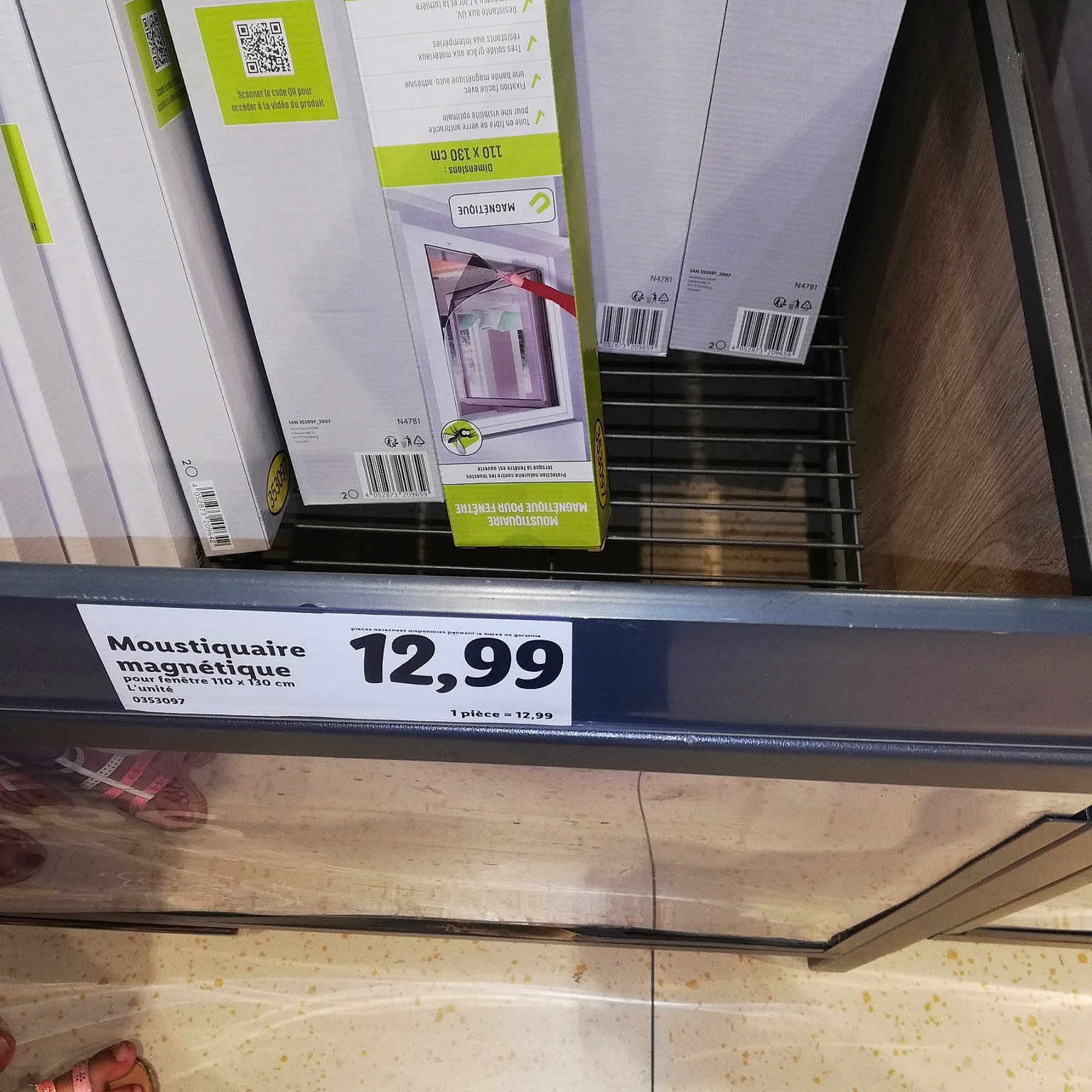 Vannina a rejoint le concours — aidez-le/la à gagner de superbes lots ! advertising, book, brand, bumper, floor, flooring, font, gas, hardwood, machine, material_property, metal, publication, rectangle, room, shelf, shelving, stairs, transport, wood