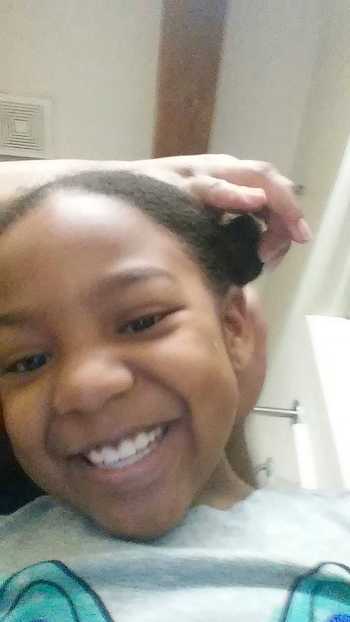 Amariana is registered to the contest to win money with this photo: black_hair, cheek, child, chin, ear, eyebrow, face, forehead, girl, hair, hairstyle, head, human_hair_color, joy, lip, mouth, nose, person, selfie, skin