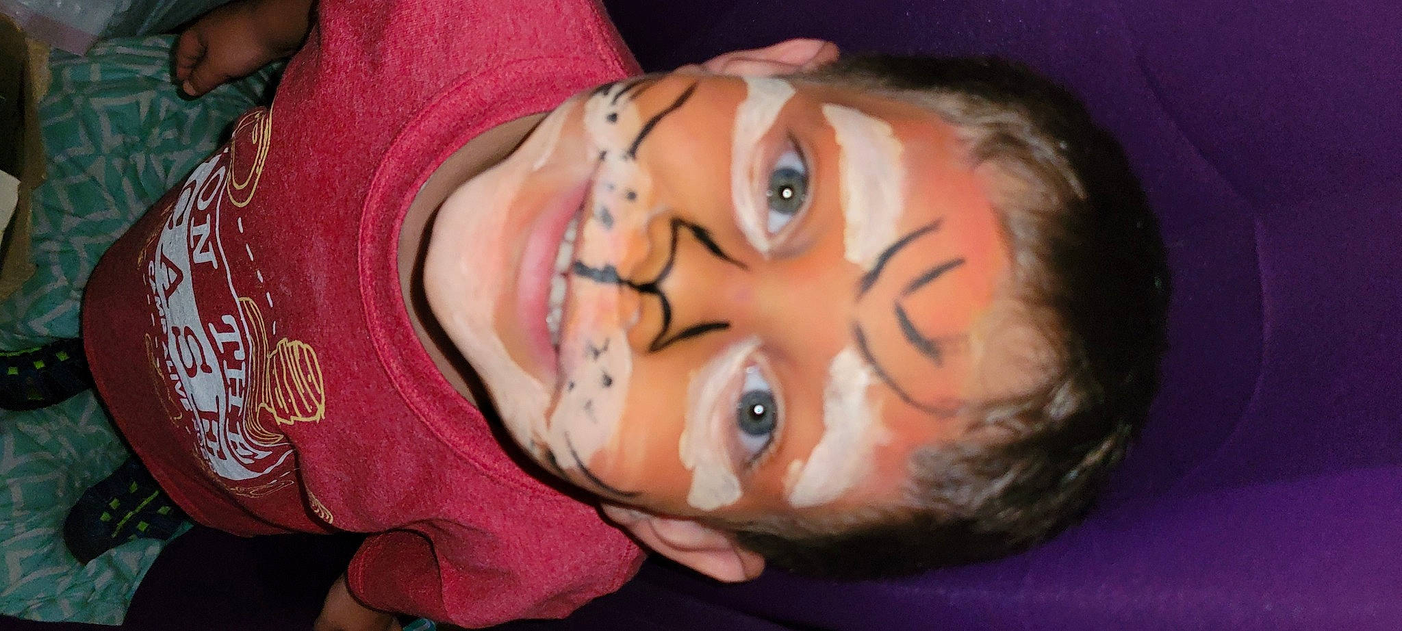 Damien is registered to the contest to win money with this photo: beard, cheek, child, eye, eyelash, eyewear, facial_hair, finger, forehead, fun, gesture, hat, headgear, jaw, lip, mouth, neck, nose, person, skin