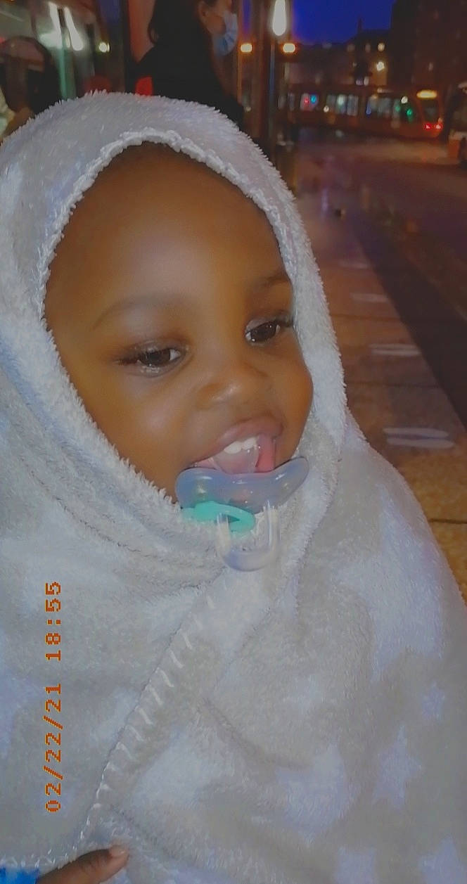 Angela participe au concours pour gagner de l'argent avec cette photo : baby, cheek, child, chin, eye, eyebrow, eyelash, forehead, freezing, fun, happy, human_body, iris, lip, mouth, nose, person, skin, smile, toddler