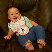 Brinleigh is registered to the contest to win money with this photo: