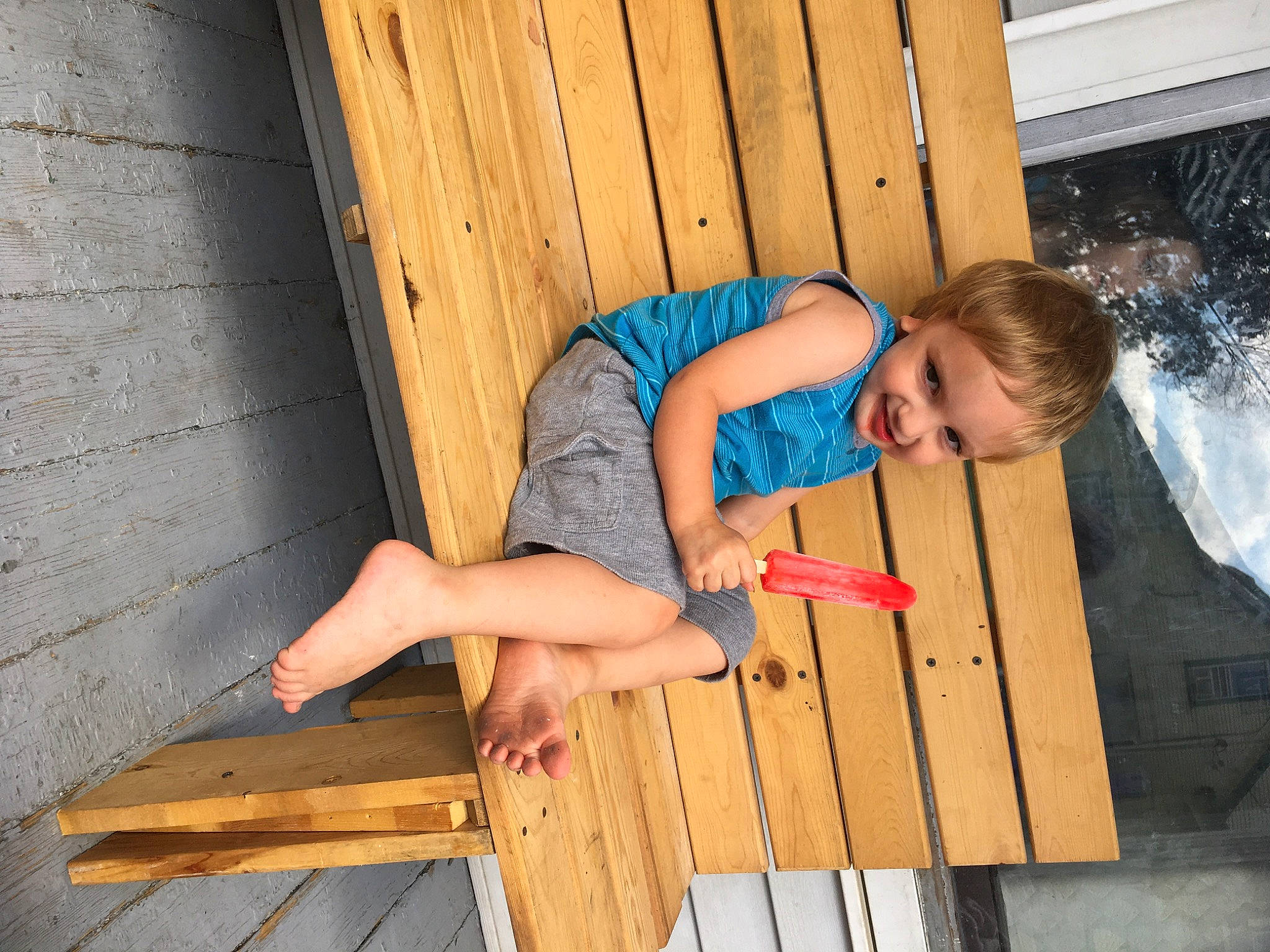 Justin is registered to the contest to win money with this photo: joy, person, wood, wood_stain