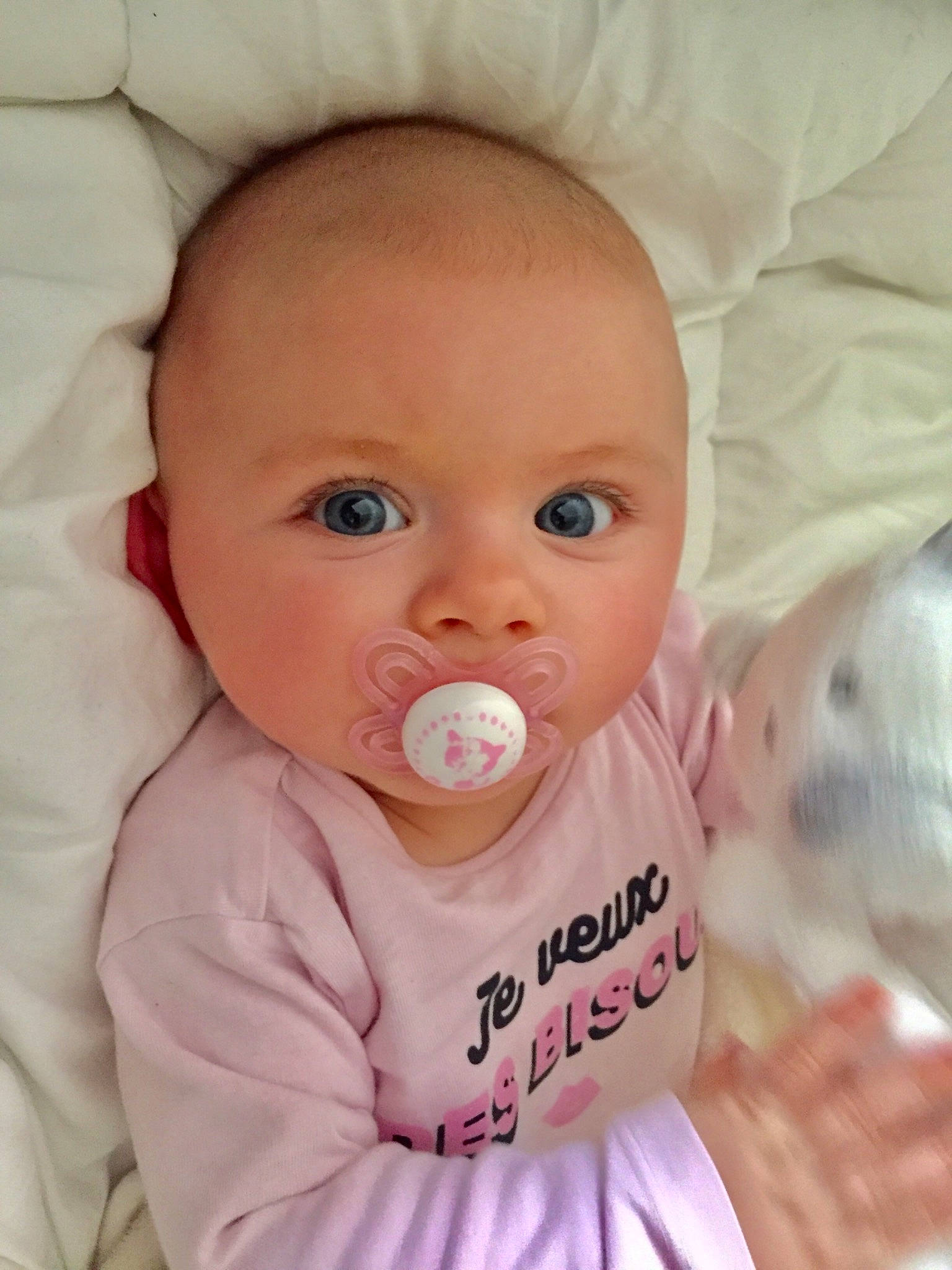 Jade participe au concours pour gagner de l'argent avec cette photo : baby, baby_making_funny_faces, baby_products, cheek, child, eye, face, head, lip, mouth, nose, person, skin, toddler