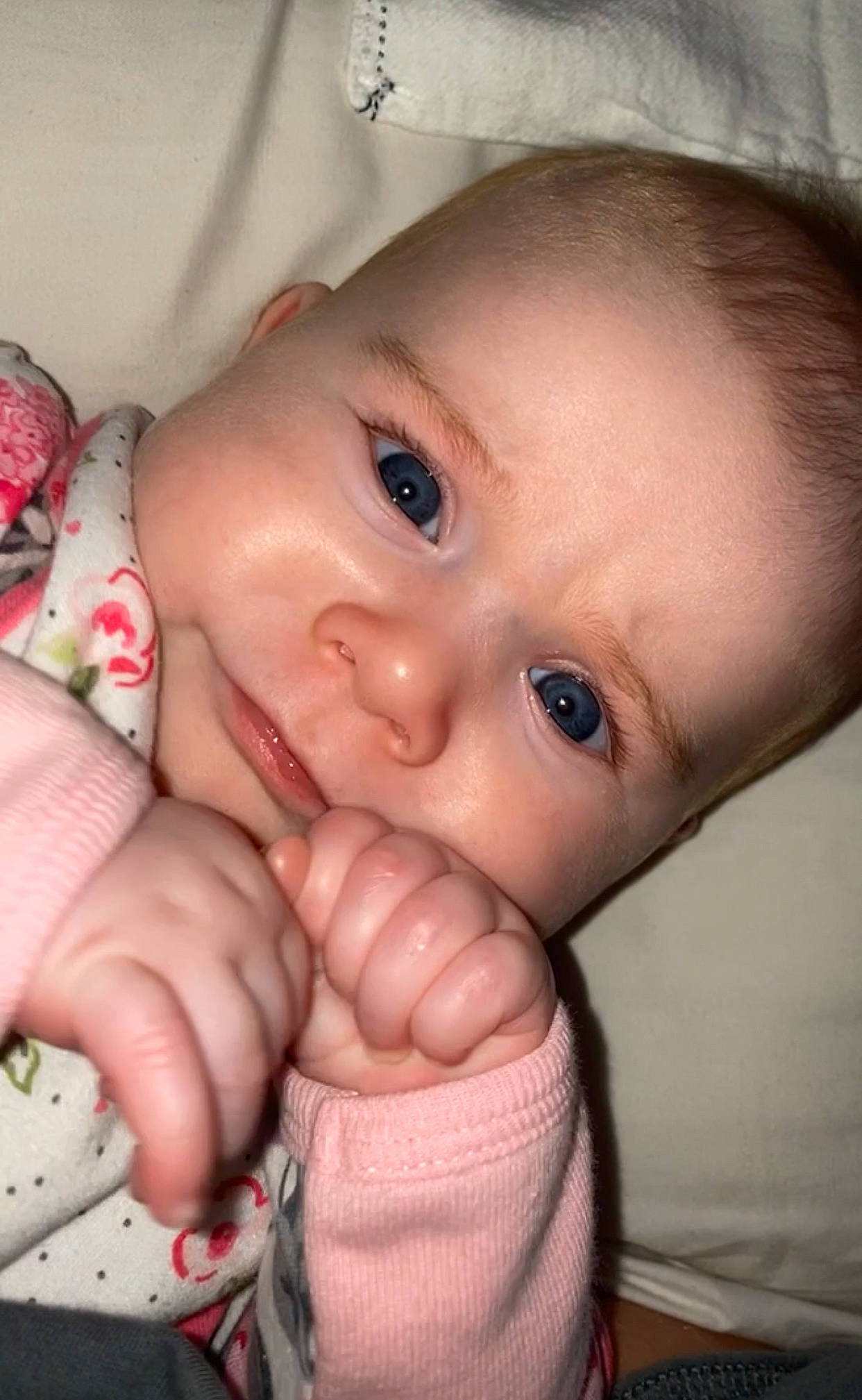 Haizley is registered to the contest to win money with this photo: baby, baby_toddler_clothing, cheek, chin, ear, eye, eyebrow, eyelash, face, facial_expression, gesture, hand, head, iris, lip, mammal, mouth, nose, person, skin